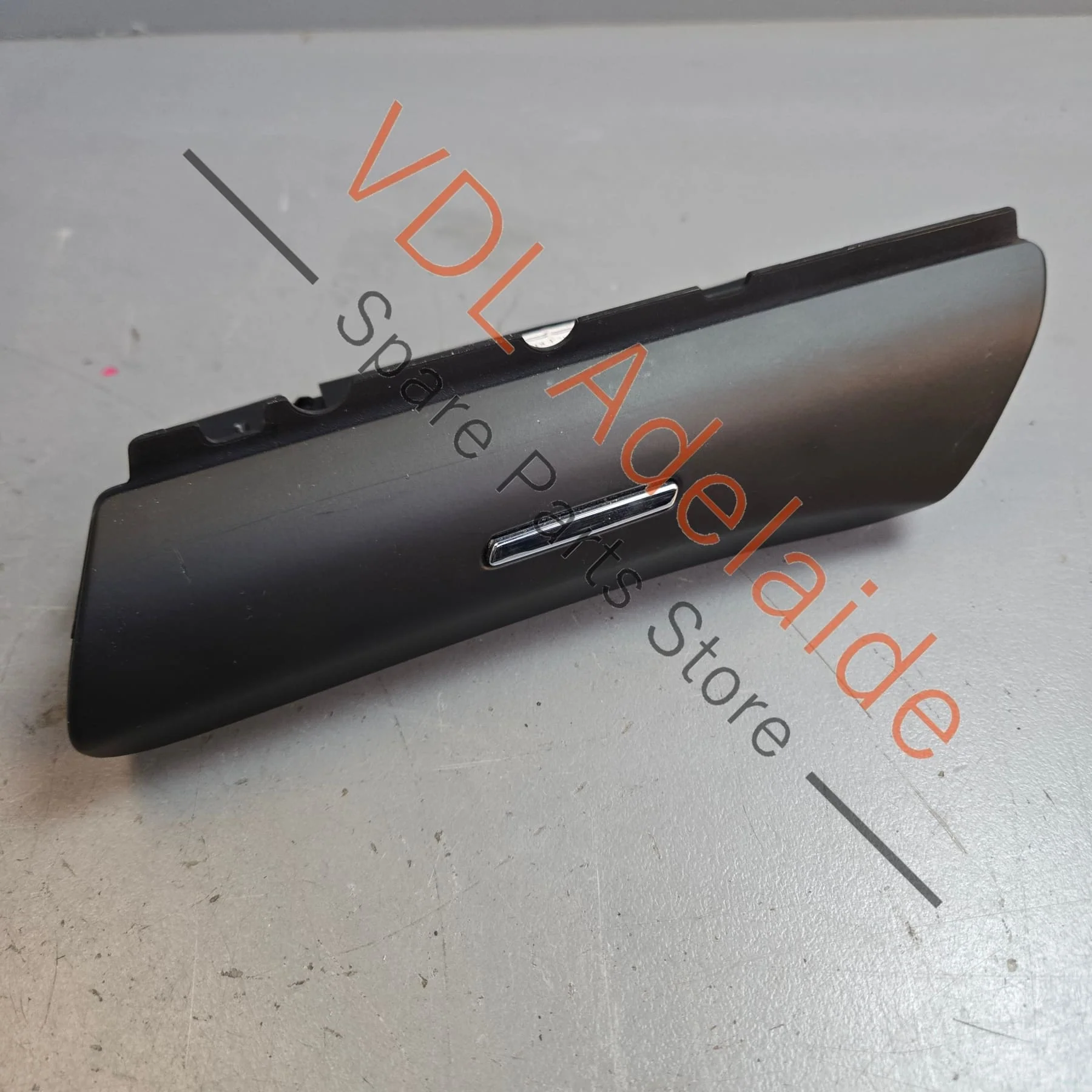 Porsche Cayenne Rear Left Ashtray Storage Compartment Trim 7P5857951 - Image 3