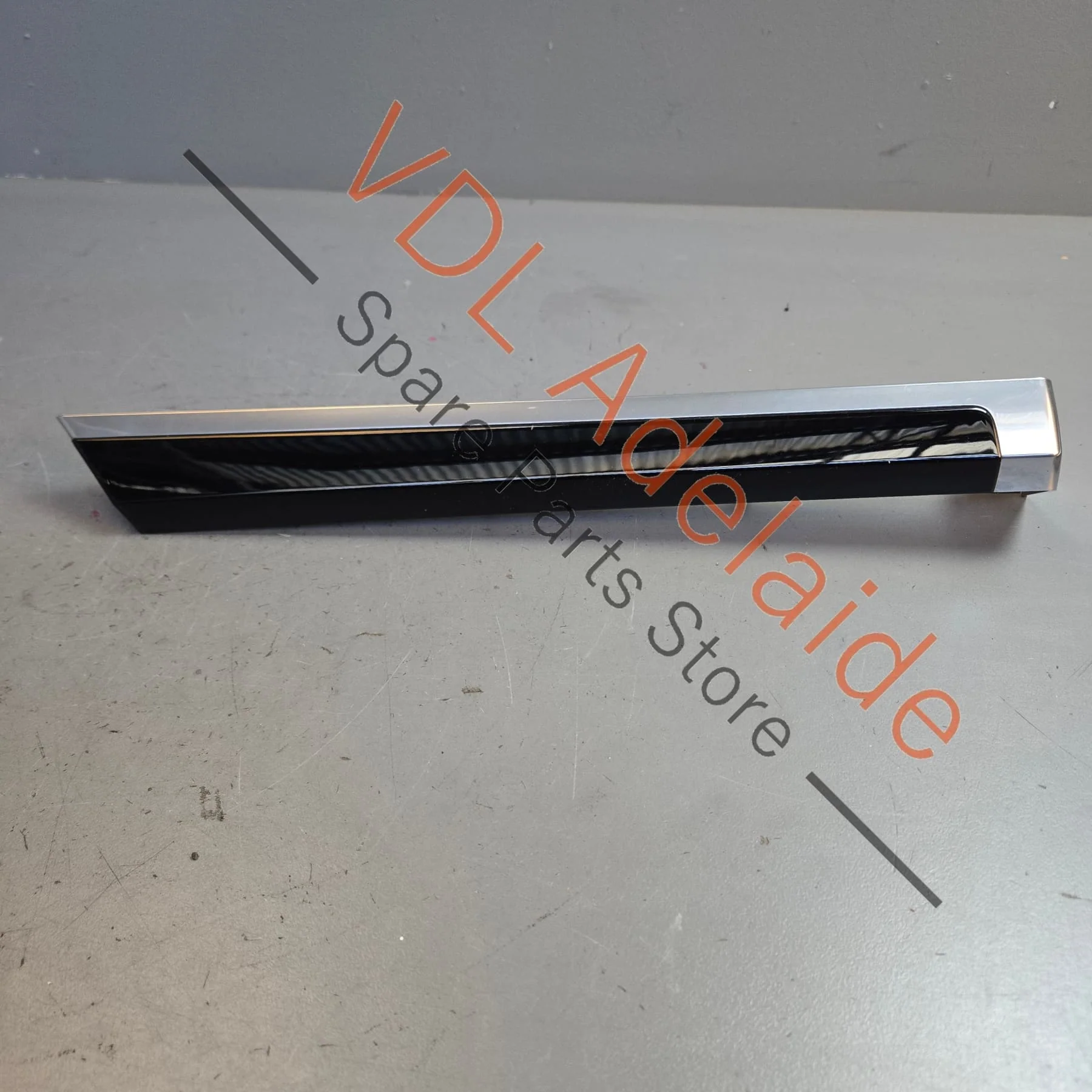 Porsche Cayenne 958 92A Gloss Black Rear Right Door Trim Insert 7P5867420F 95855542000 6BB