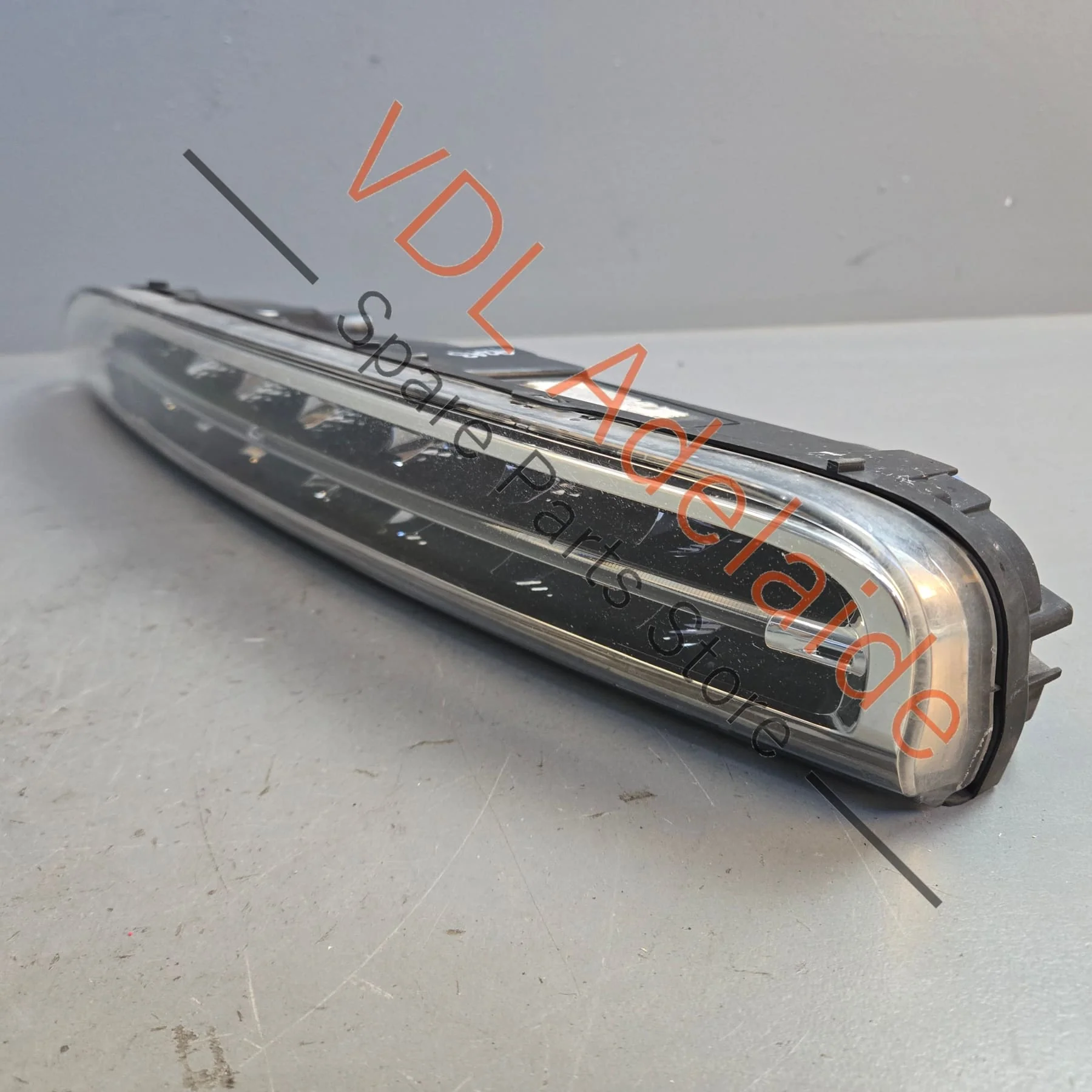 Genuine Porsche Cayenne 958 Left Lower DRL Additional Headlight 95863118100 - Image 2