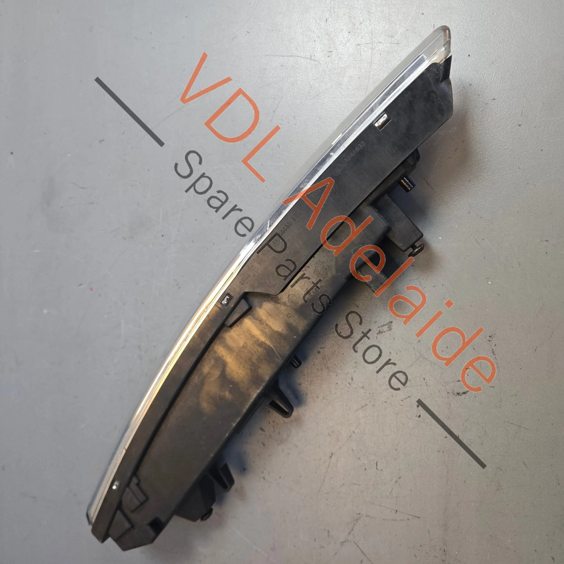 Genuine Porsche Cayenne 958 Right Lower DRL Additional Headlight 95863118200 - Image 7