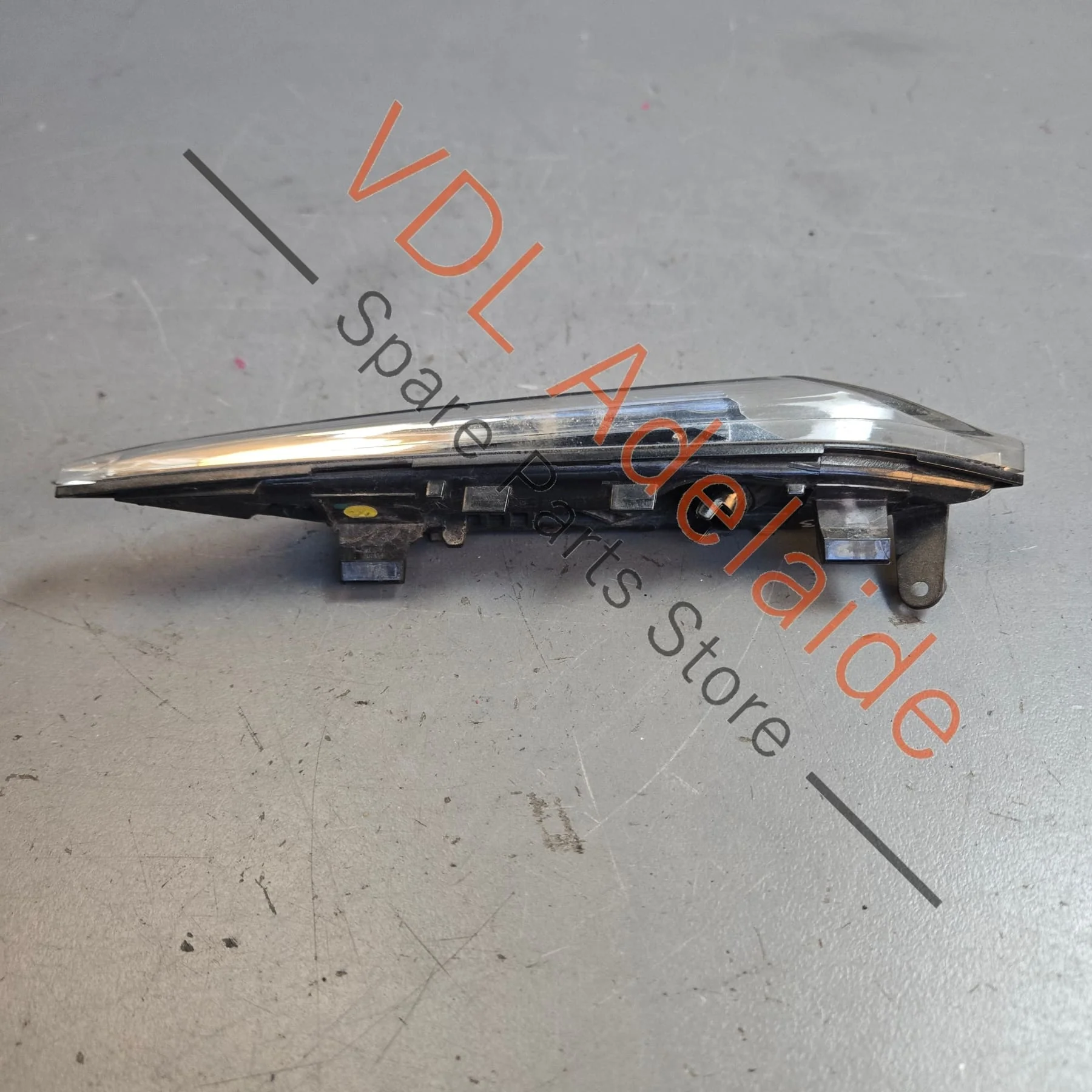 Genuine Porsche Cayenne 958 Right Side Fender Blinker Indicator 95863110200 7P5949102 - Image 4
