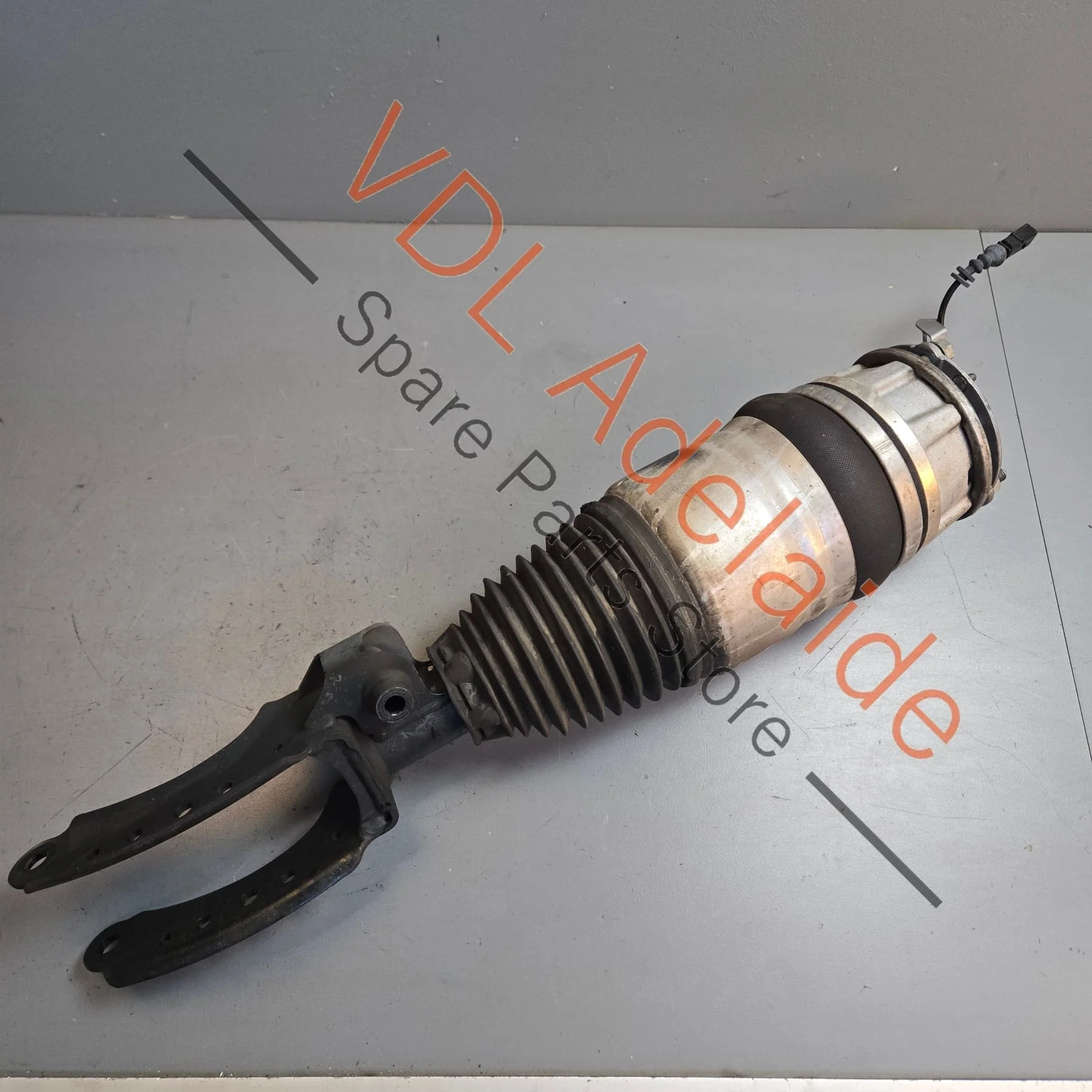 Porsche Cayenne 958 Right Front Air Suspension Strut Shock Absorber 7P5616040N 95835804004 - Image 4