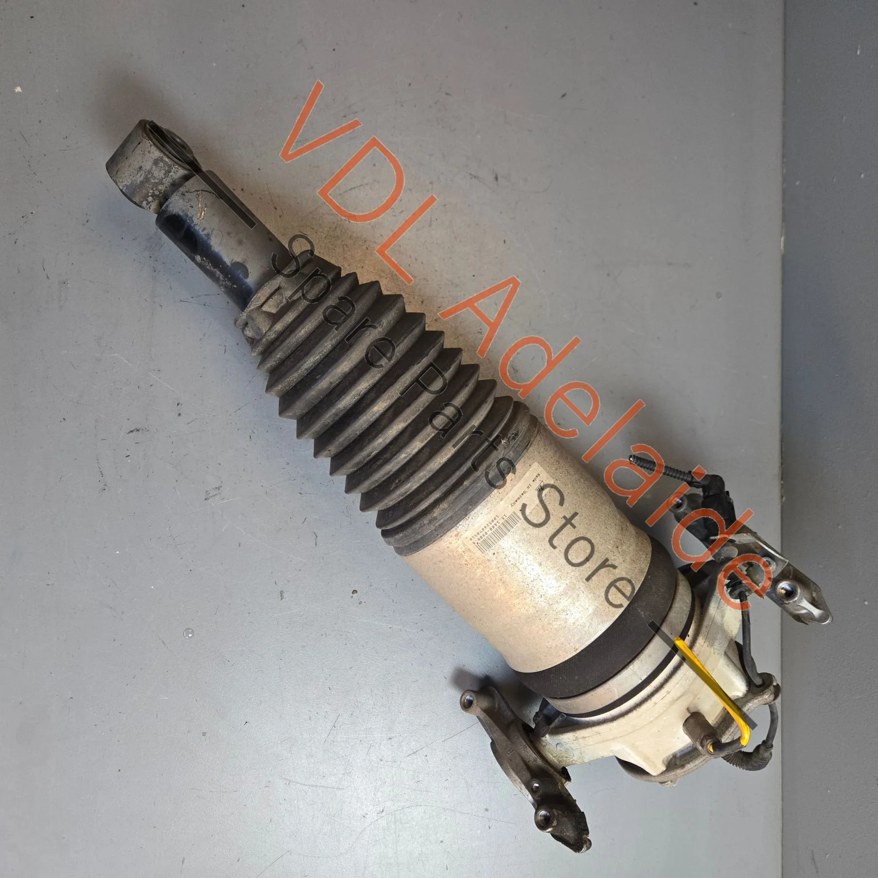Porsche Cayenne 958 Right Rear Air Suspension Strut Shock Absorber 7P5616020N 95835802008 - Image 3