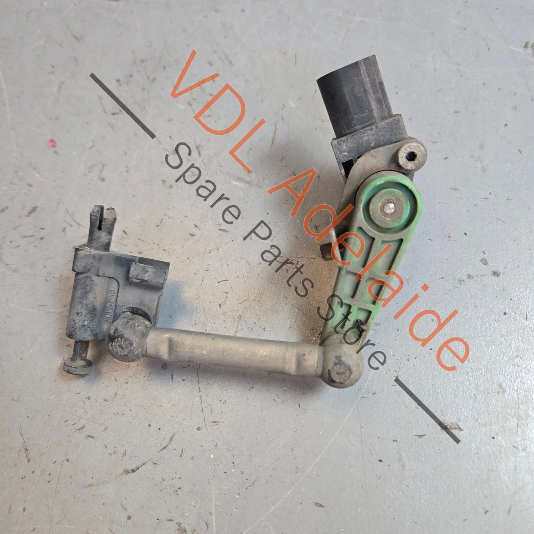 Porsche Cayenne 958 Touareg Suspension Level Sensor Front Left 7P0616213 95834107500
