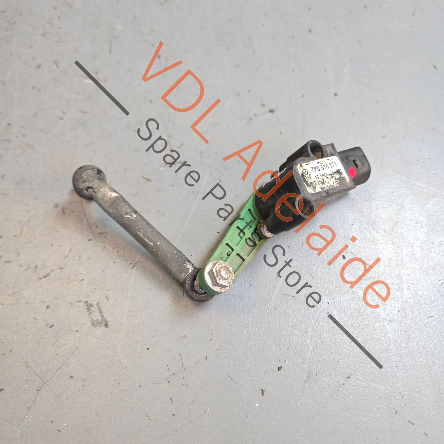 Porsche Cayenne 958 Rear Level Sensor 7P0616571 95833107700
