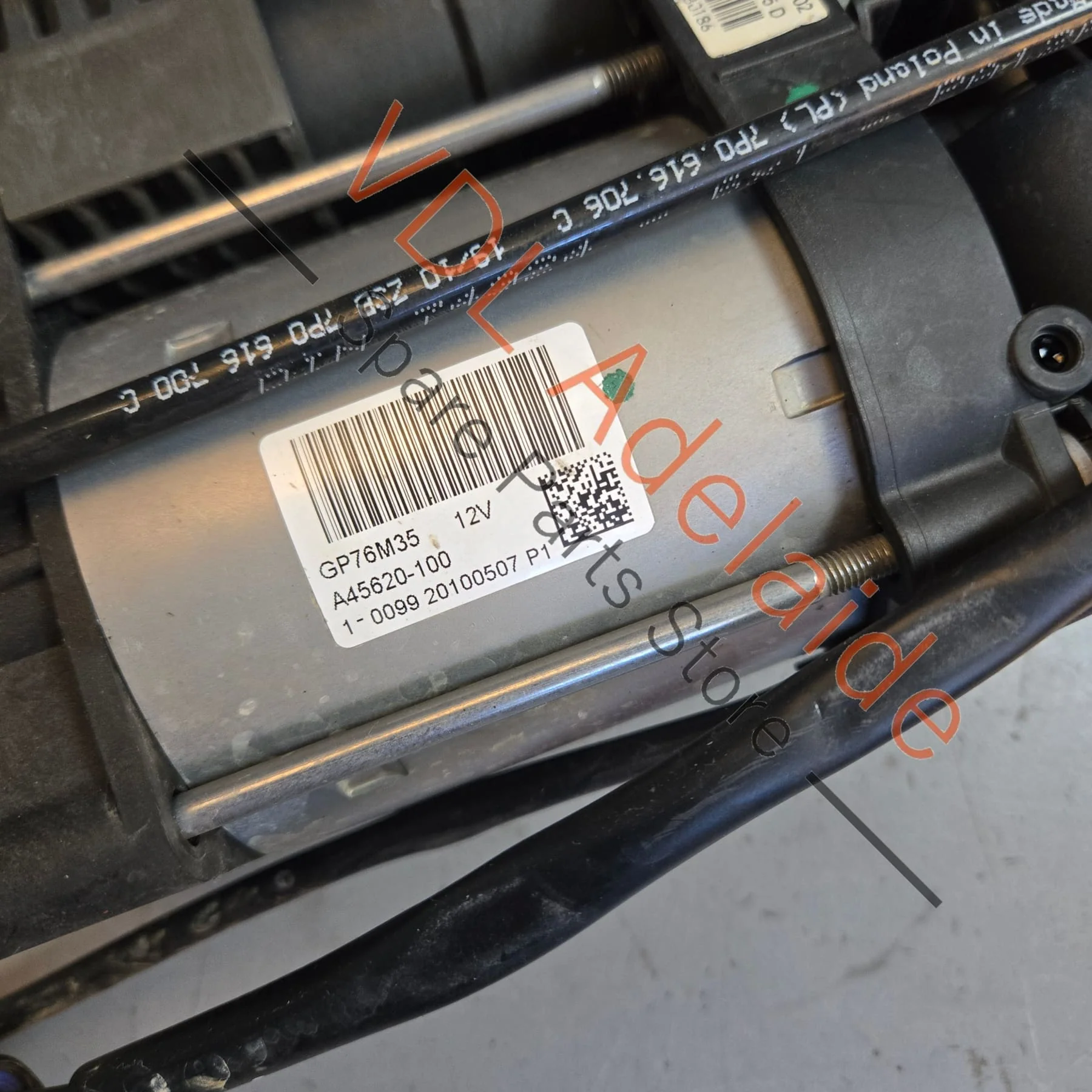 Porsche Cayenne 958 Air Suspension Compressor Pump 958698007A 7P0616006E - Image 4