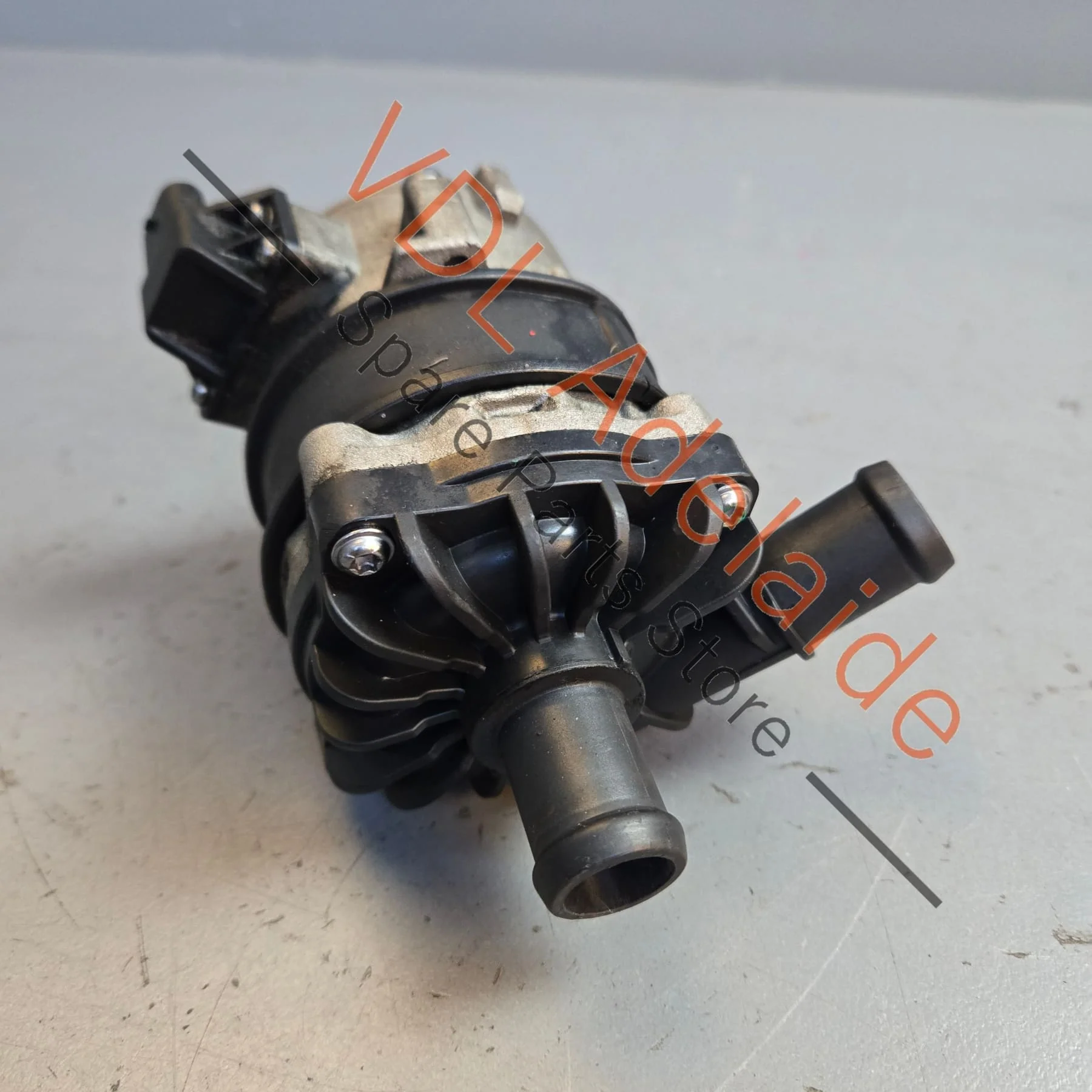Porsche Cayenne 958 Coolant Pump 95860656700 8K0965567B - Image 4