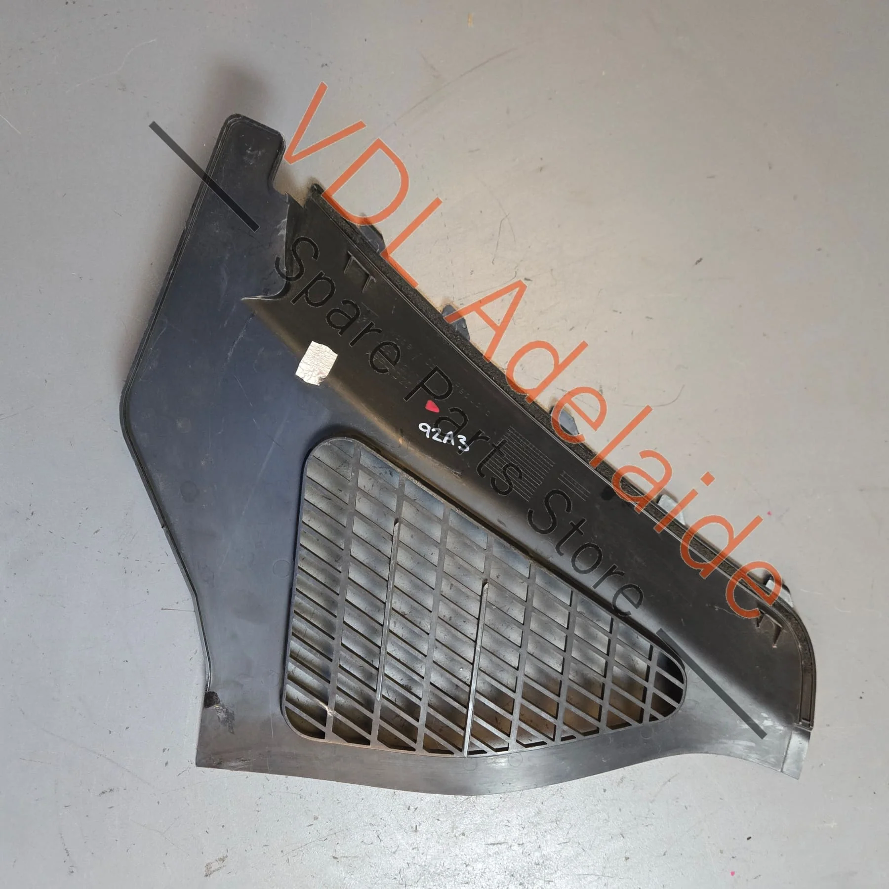 Porsche Cayenne 958 92A Engine Bay Cover Trim Left Side Top 7P5819175C 95855658302 9B9 - Image 4