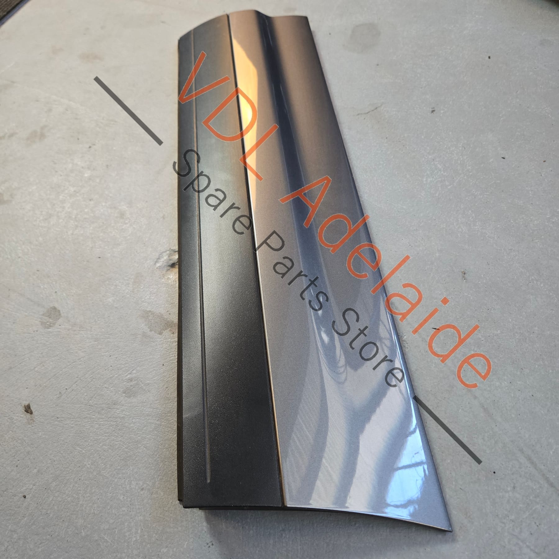 Porsche Cayenne 958 Left Rear Door Exterior Moulding Trim 95855978900 7P5839787J Meteor Gray Metallic M7W/9Q - Image 3
