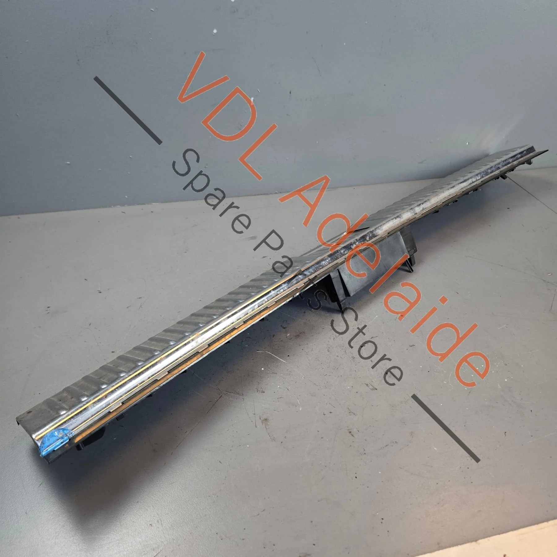 Porsche Cayenne 958 Boot Cargo Load Edge Strip Trim Chrome 7P0863459E - Image 5