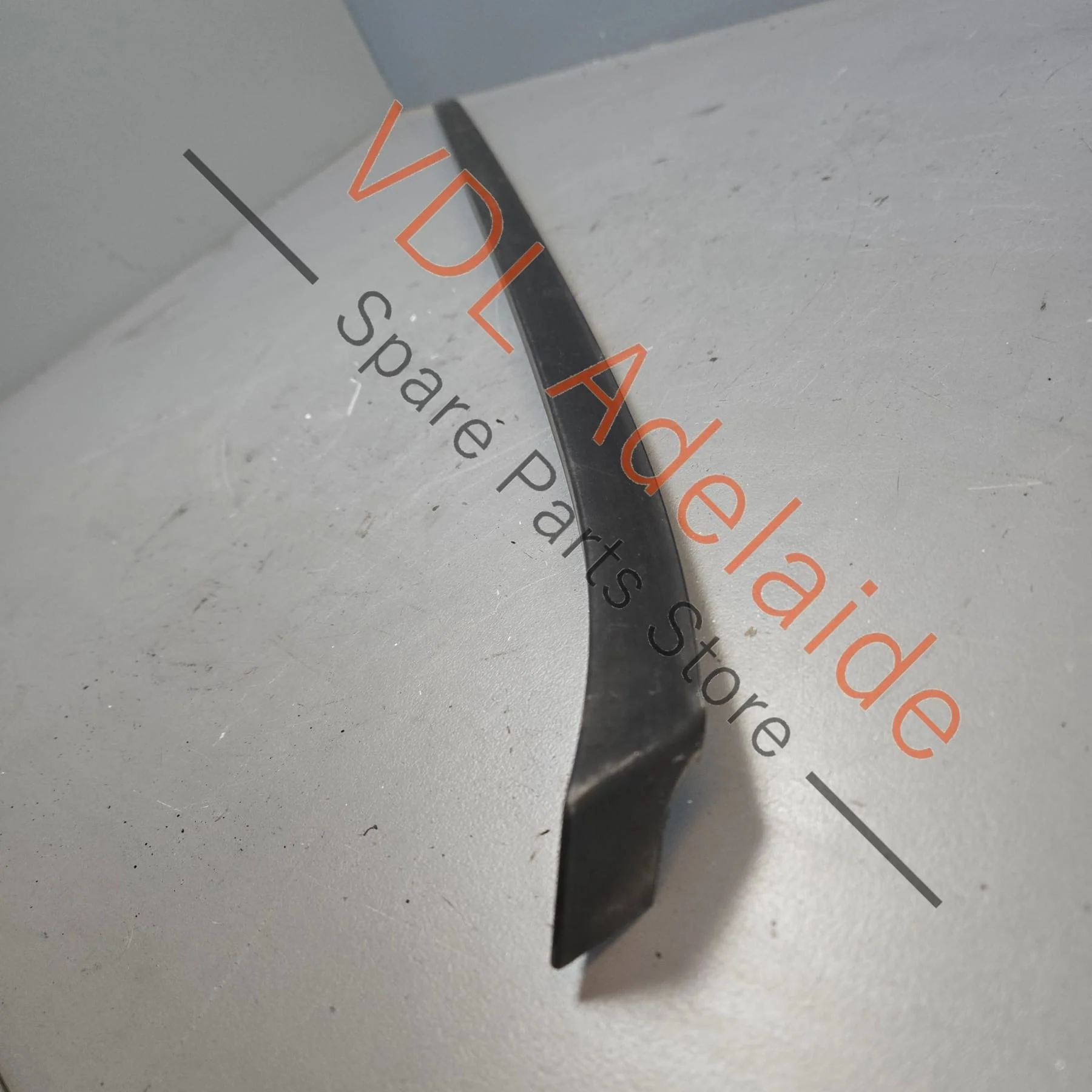 Porsche Cayenne 958 Left Side Windscreen Edge Strip Trim Moulding 7P5854327A - Image 2