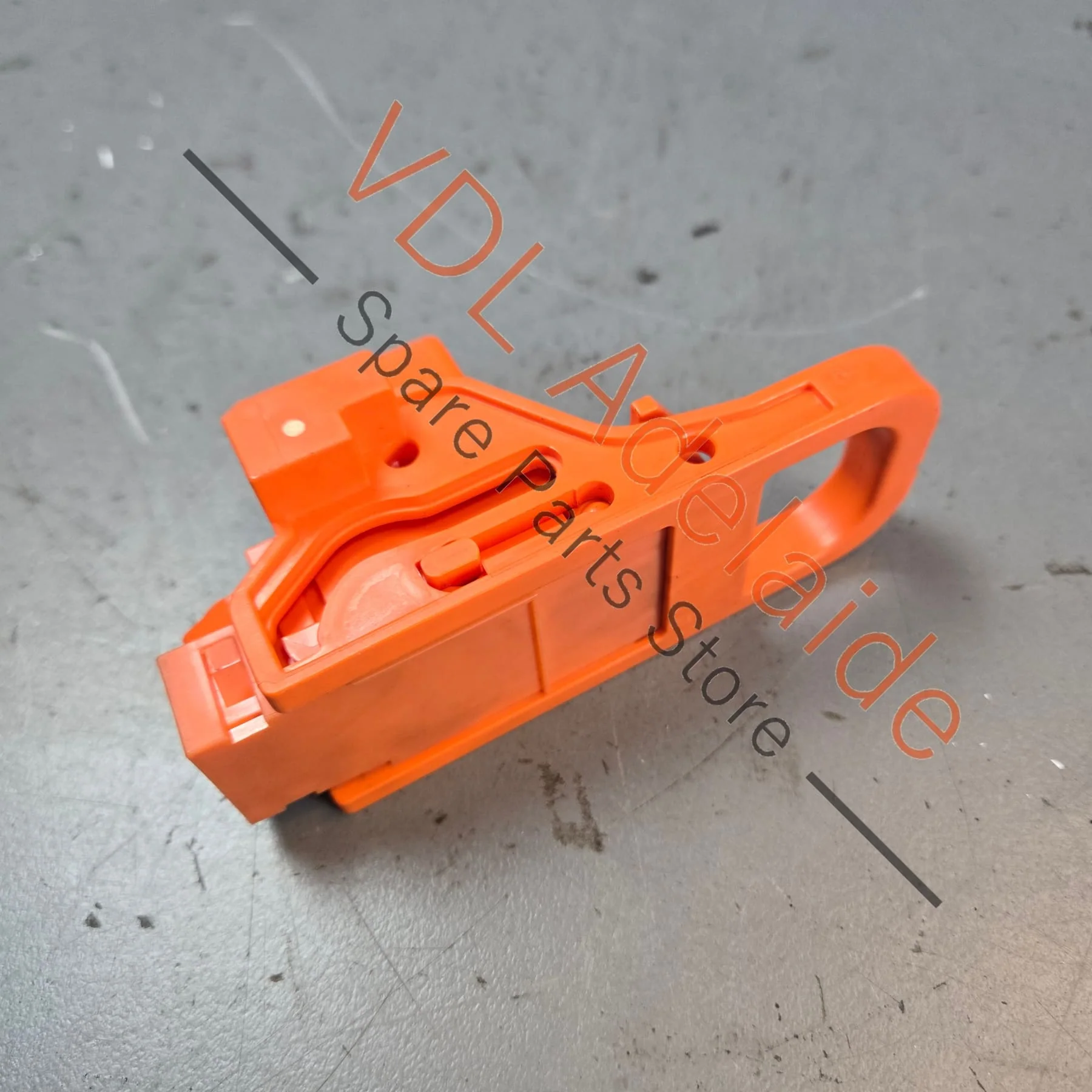Porsche Cayenne Panamera Hybrid Maintenance Connector Fuse 95861142300 7P0915423A - Image 3