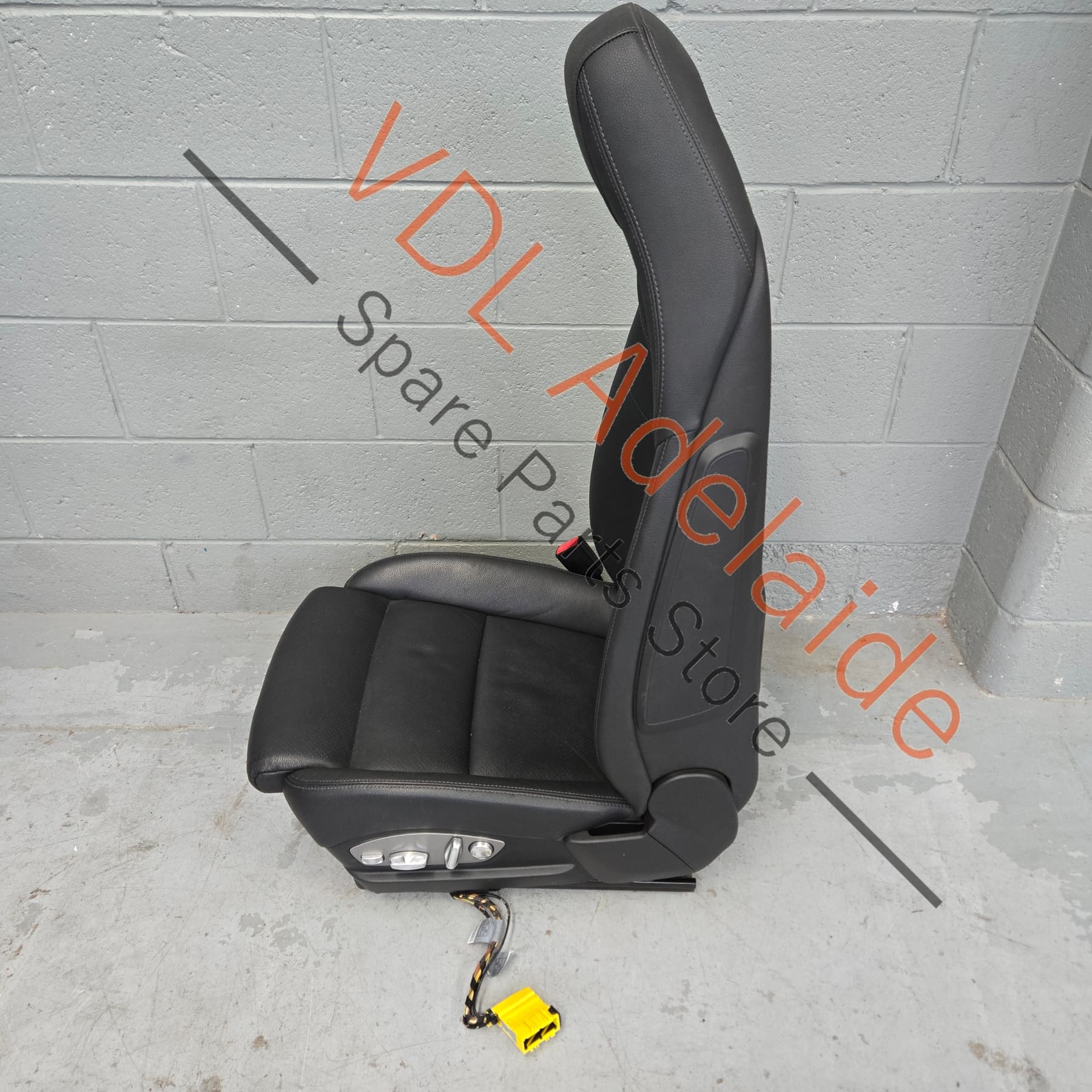 Porsche Panamera 970 Black Leather Front Left Passengers Seat - Image 4