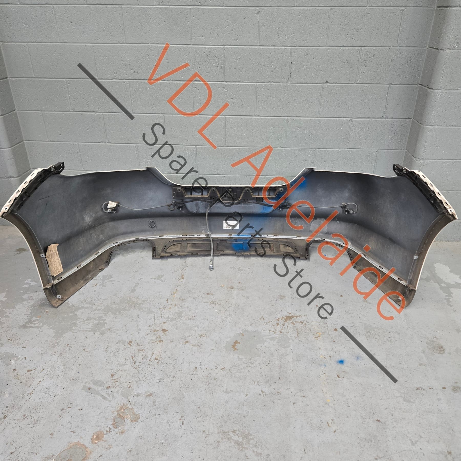Porsche Panamera 970 Rear Bumper Assembly & Diffuser 97050595100 97050561105 1E0 Carrara White B9A / B4 - Image 12