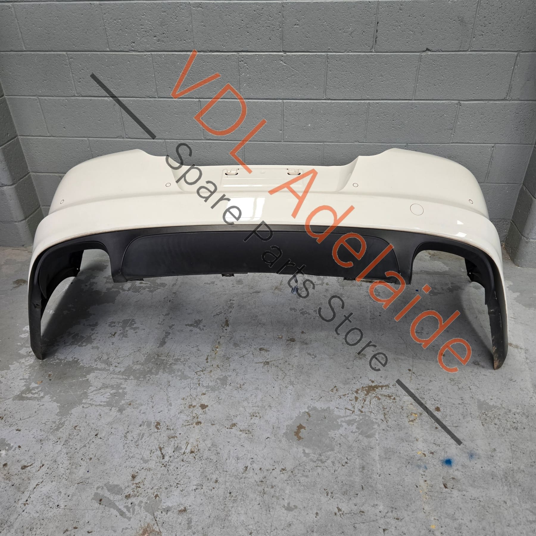 Porsche Panamera 970 Rear Bumper Assembly & Diffuser 97050595100 97050561105 1E0 Carrara White B9A / B4 - Image 4