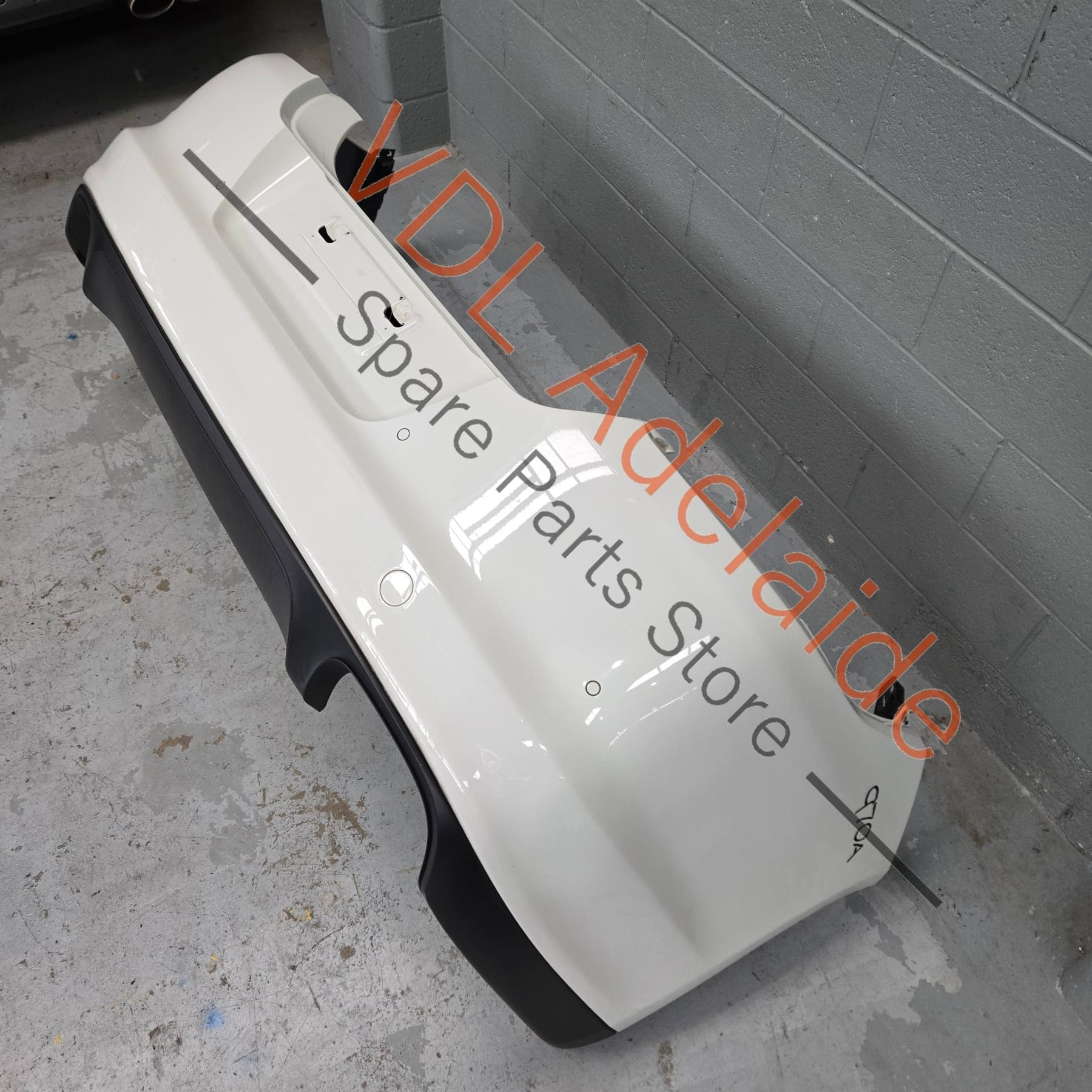 Porsche Panamera 970 Rear Bumper Assembly & Diffuser 97050595100 97050561105 1E0 Carrara White B9A / B4 - Image 5