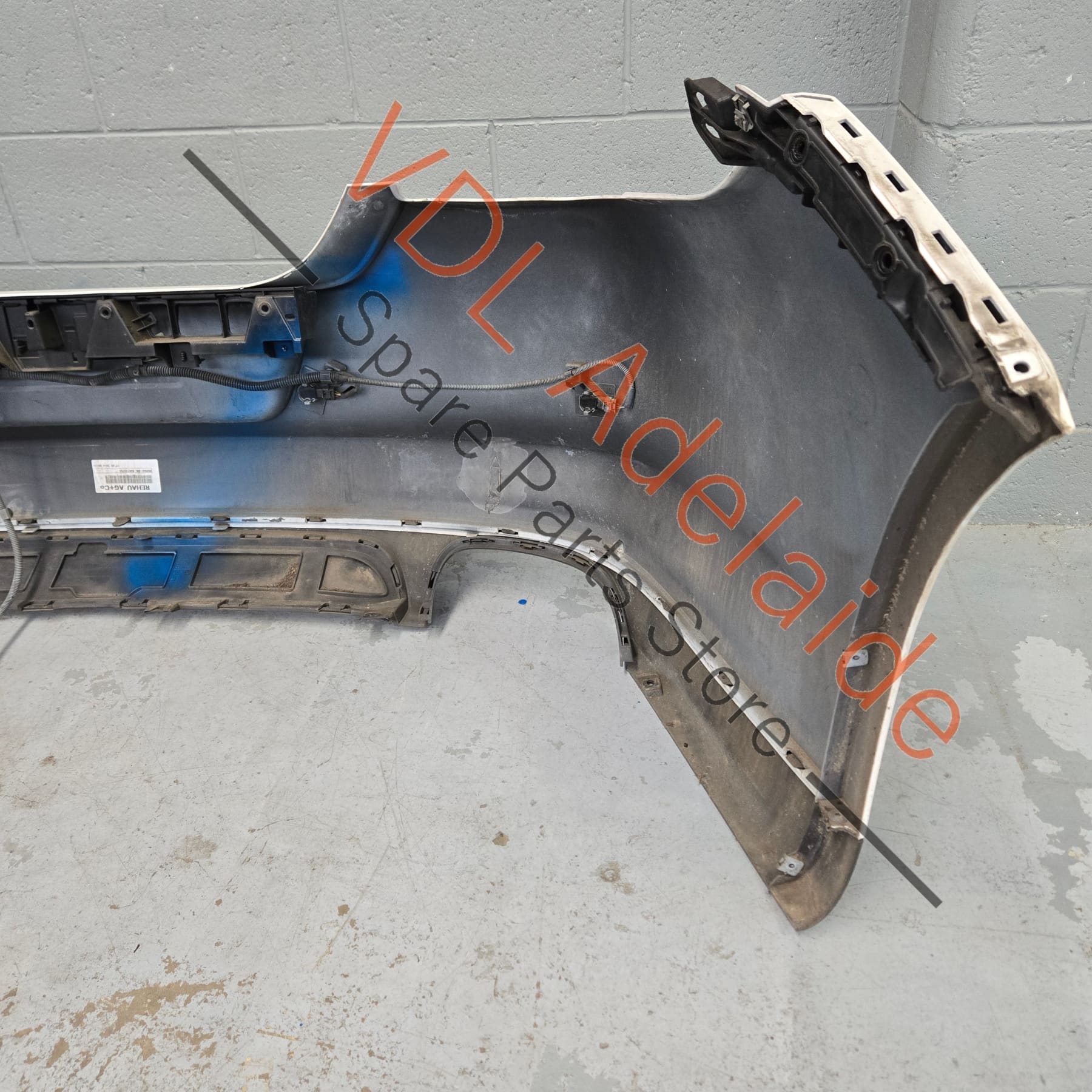 Porsche Panamera 970 Rear Bumper Assembly & Diffuser 97050595100 97050561105 1E0 Carrara White B9A / B4 - Image 8