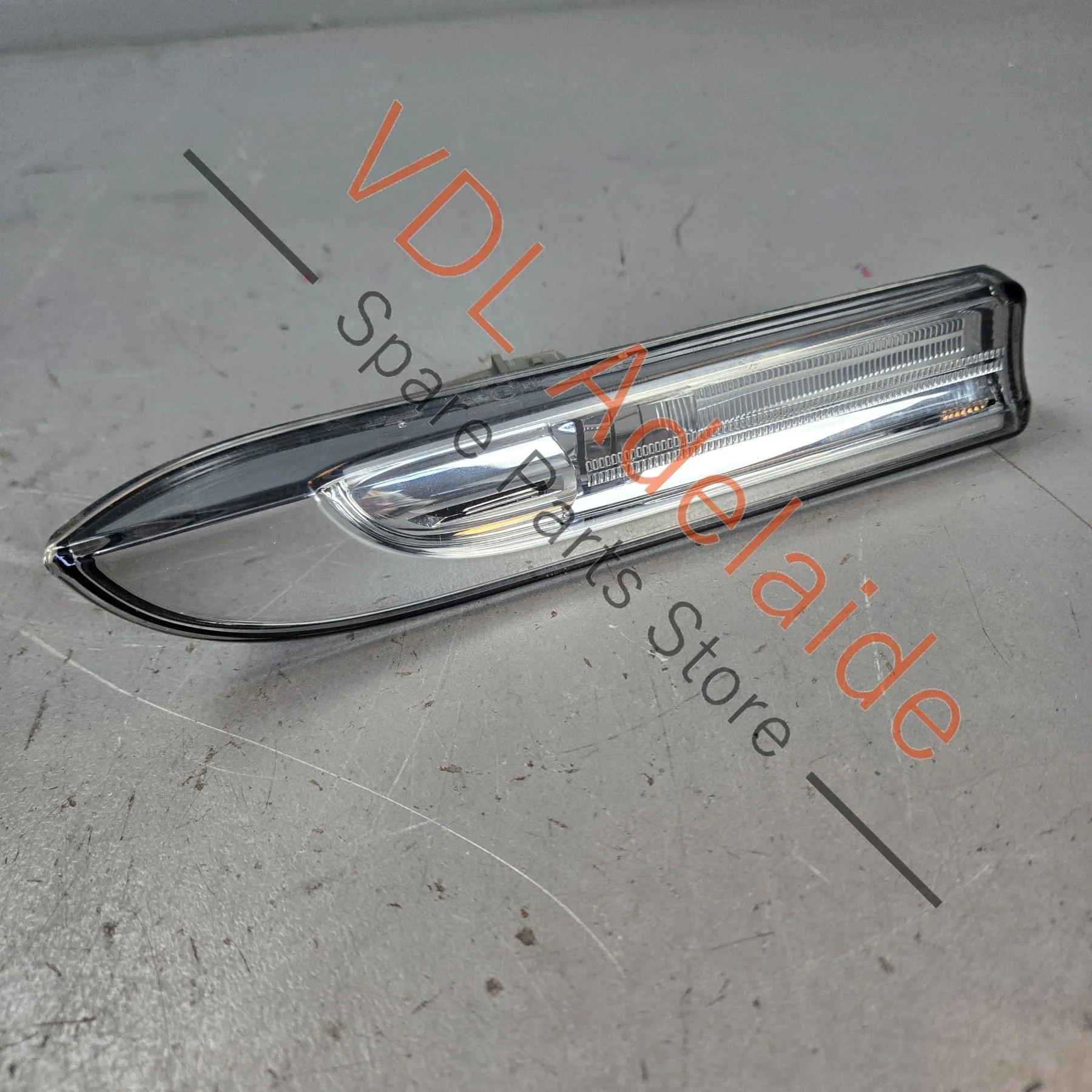 Porsche Panamera 970 Turn Signal Blinker Flasher Right Side 97063103402 - Image 2