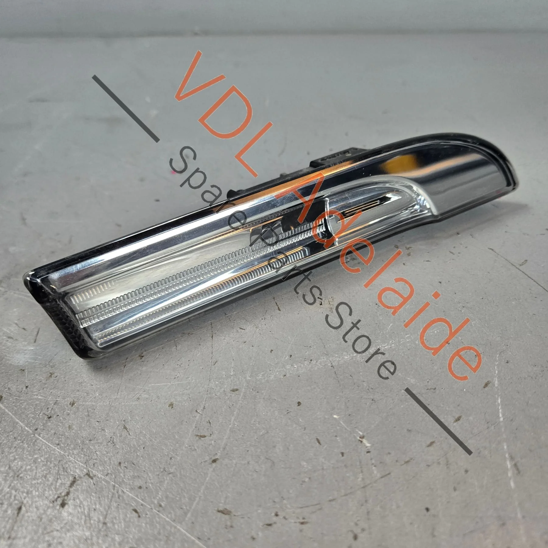 Porsche Panamera 970 Turn Signal Blinker Flasher Right Side 97063103402 - Image 5
