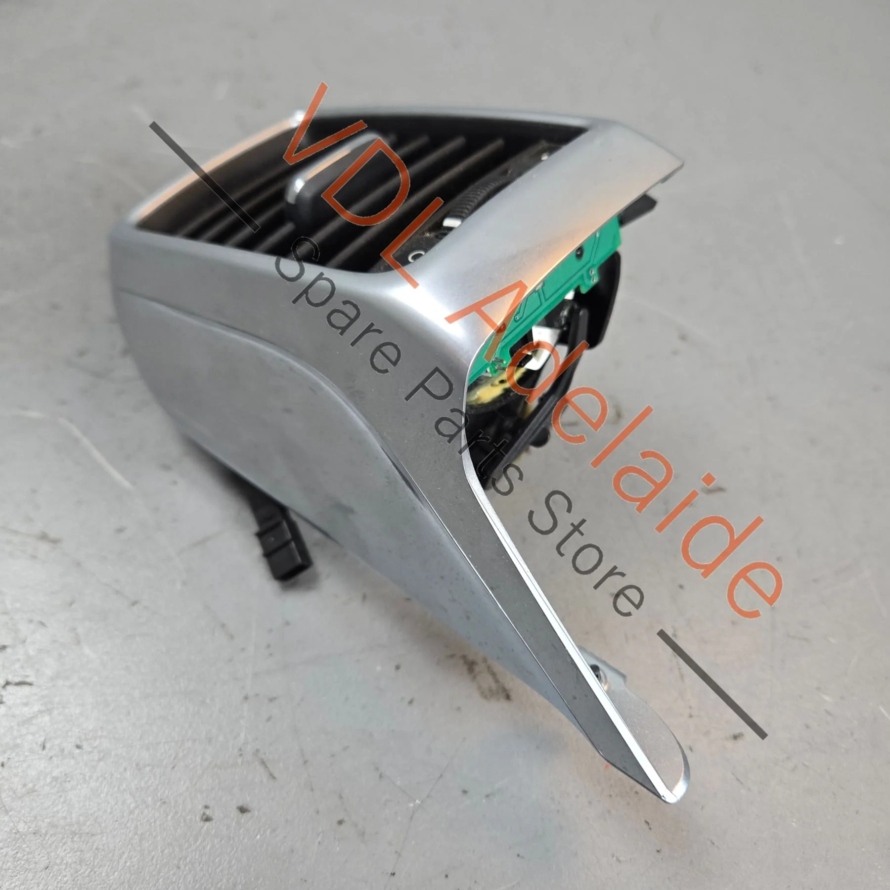 Porsche Panamera 970 Rear Right Passenger Air Vent 97055317202 DAP - Image 2