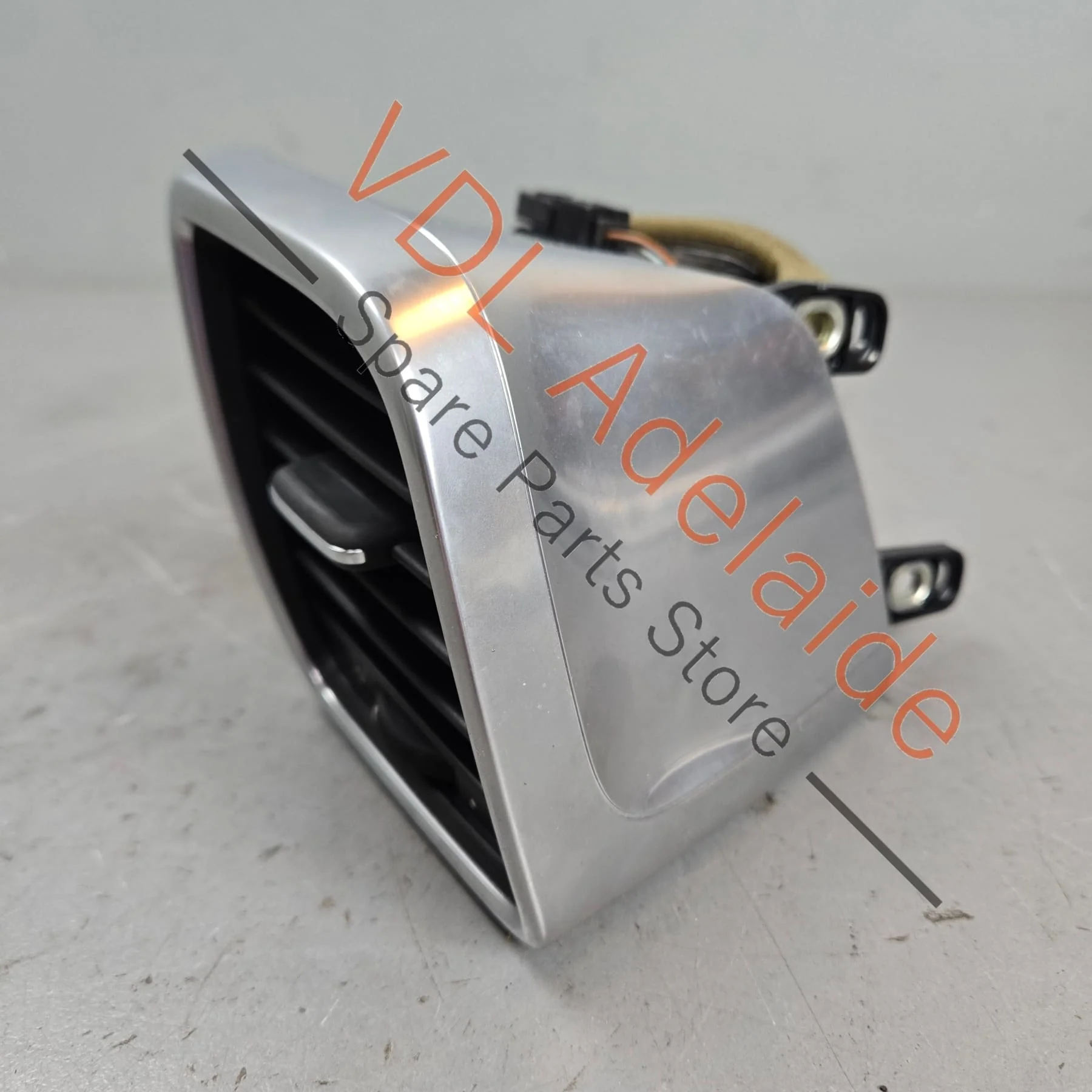 Porsche Panamera 970 Left Side Dashboard Air Vent 97055213102 DAP - Image 2