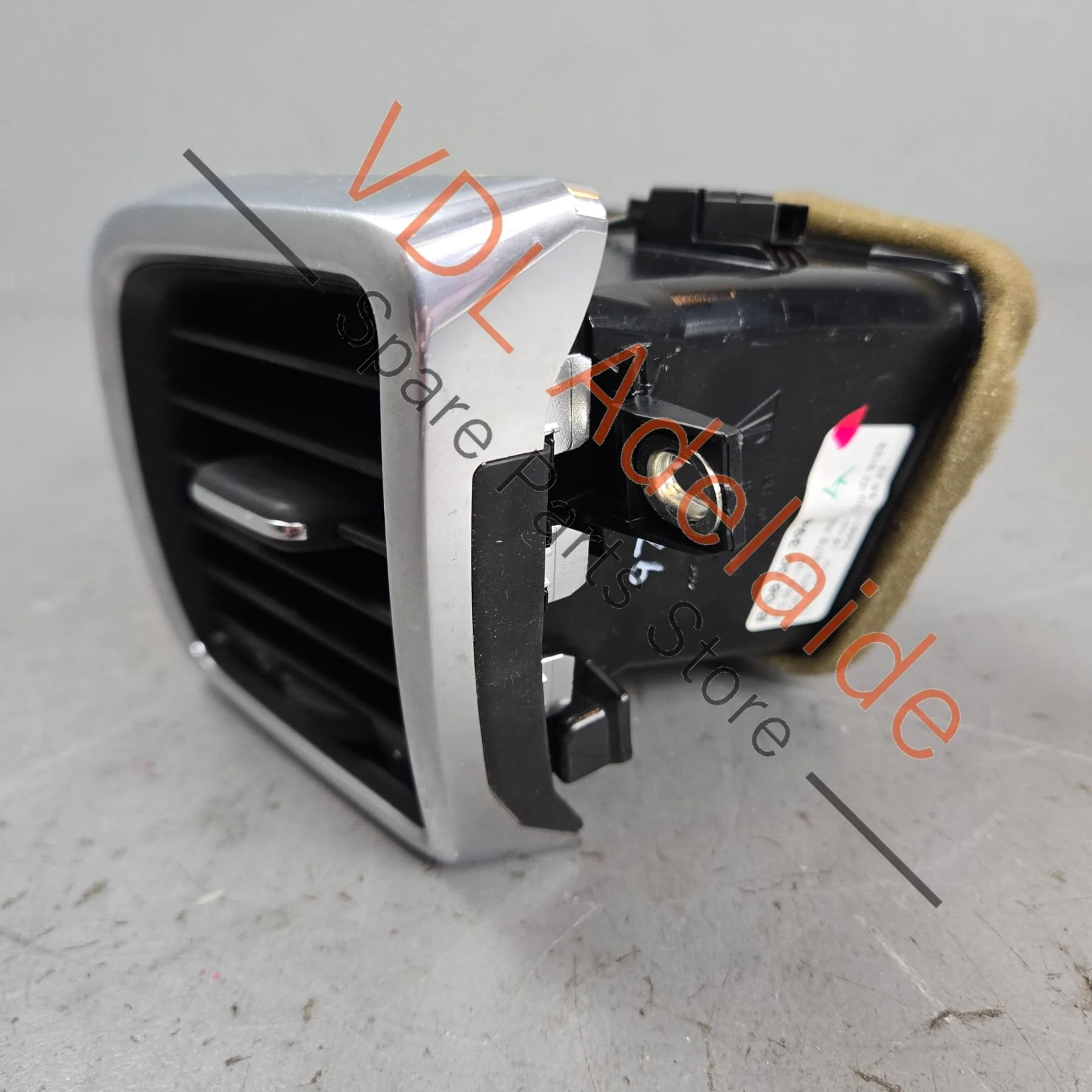 Porsche Panamera 970 Right Side Dashboard Air Vent 97055213202 DAP - Image 2