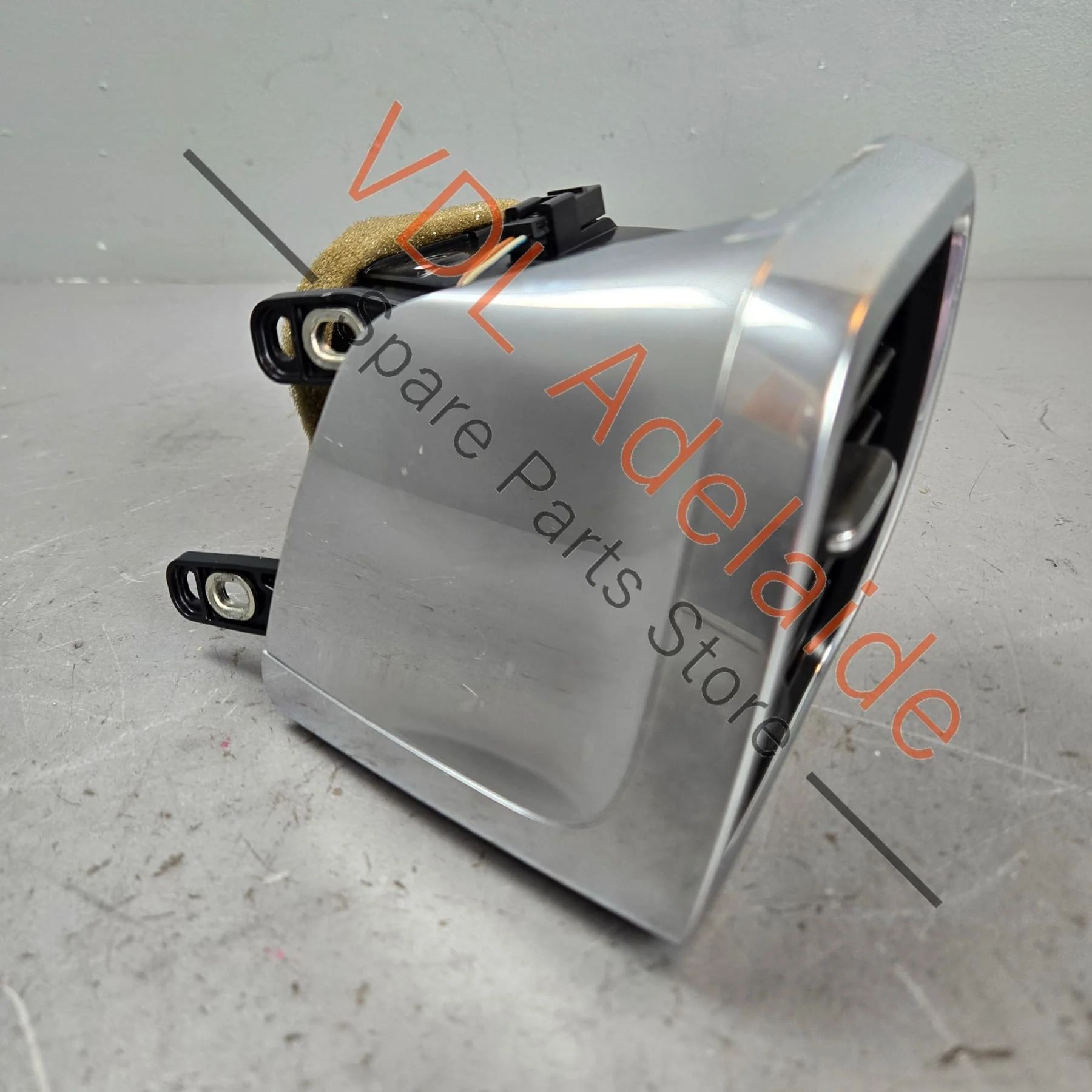 Porsche Panamera 970 Right Side Dashboard Air Vent 97055213202 DAP - Image 3