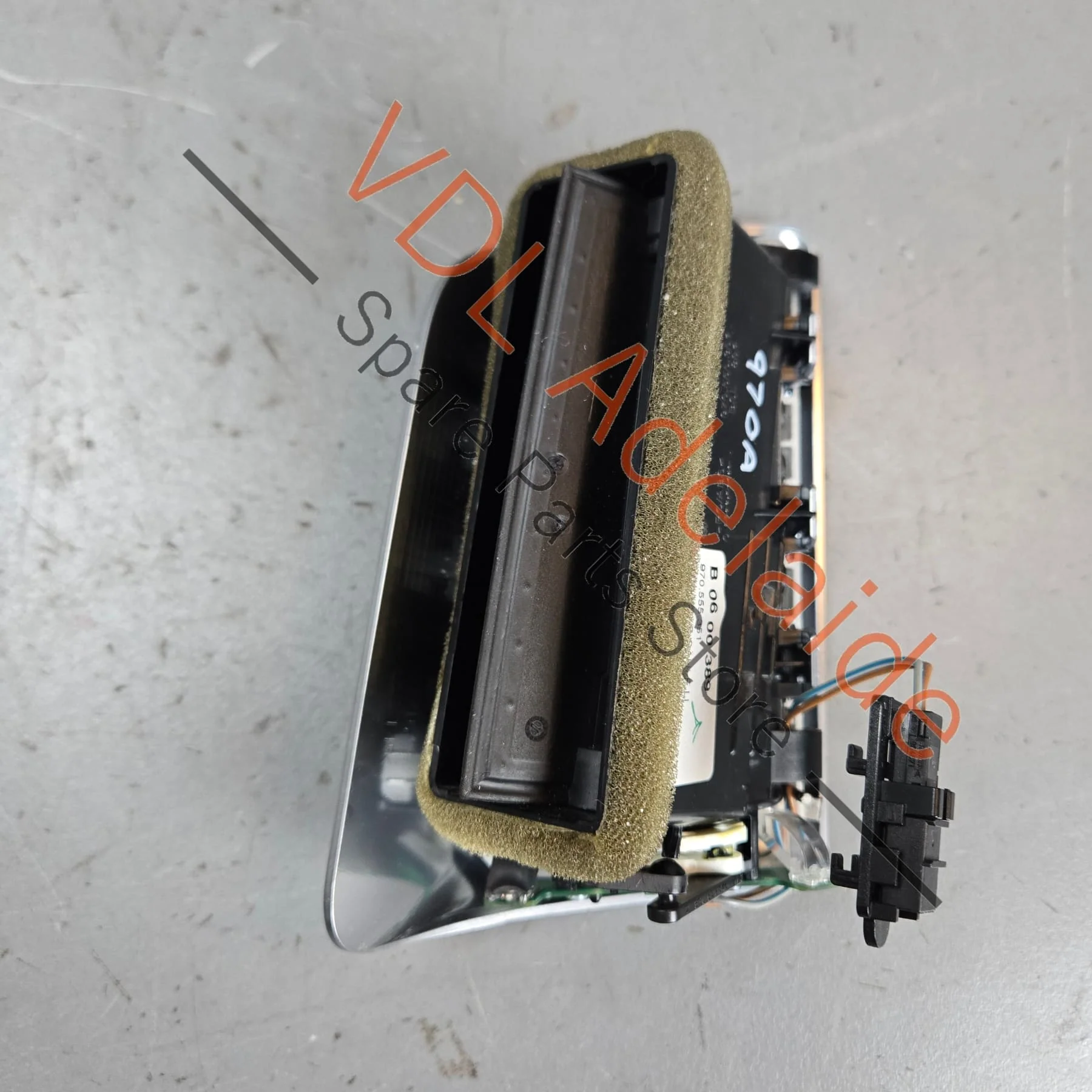 Porsche Panamera 970 Left Side B Pillar Air Vent 97055535101 DAP - Image 5