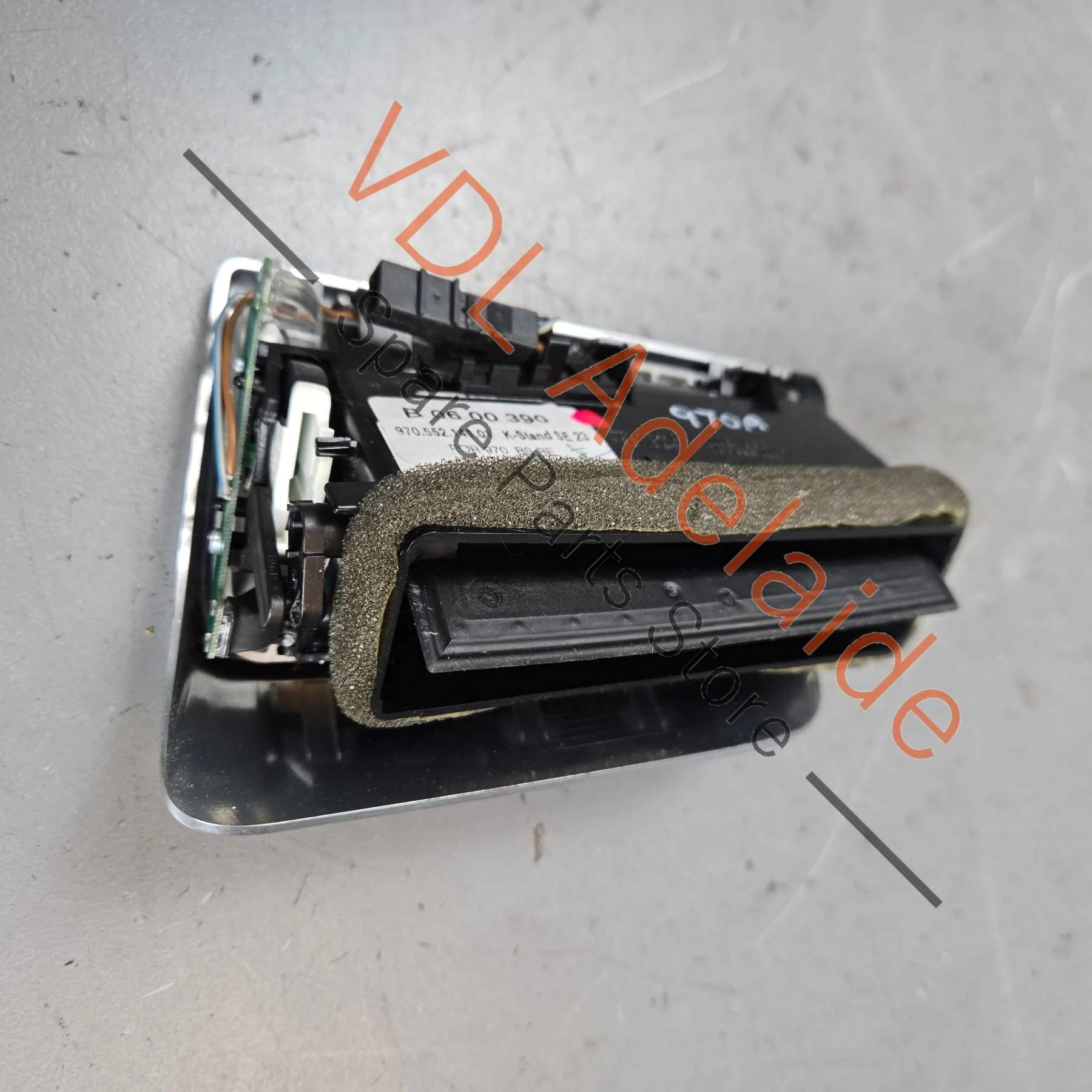Porsche Panamera 970 Right Side B Pillar Air Vent 97055535201 DAP - Image 4