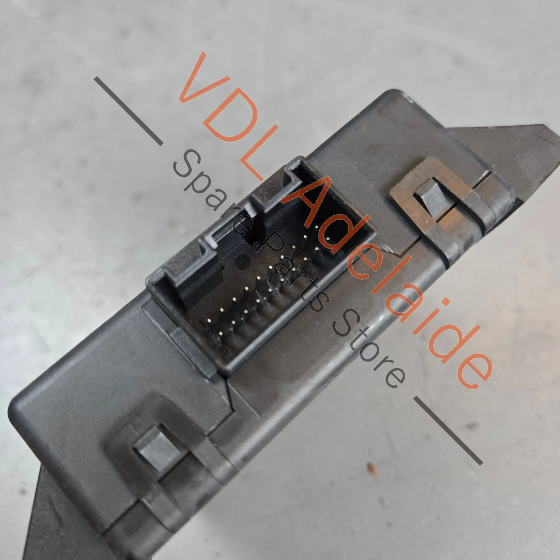 Porsche Panamera Gateway Diagnosis CGW Control Module 97061811505 97061811517 - Image 2
