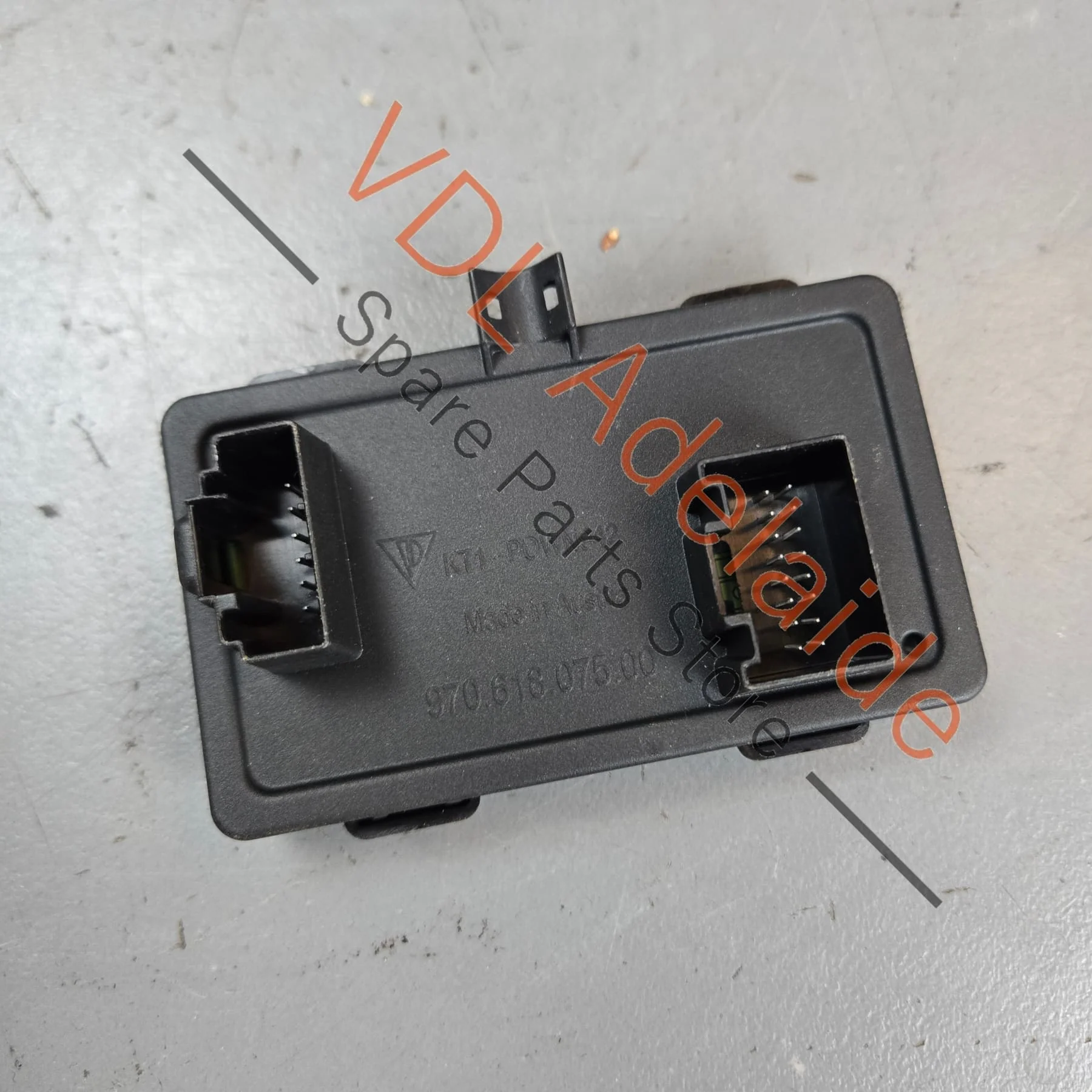 Porsche Panamera 970 Battery Control Module 97061807500 - Image 3