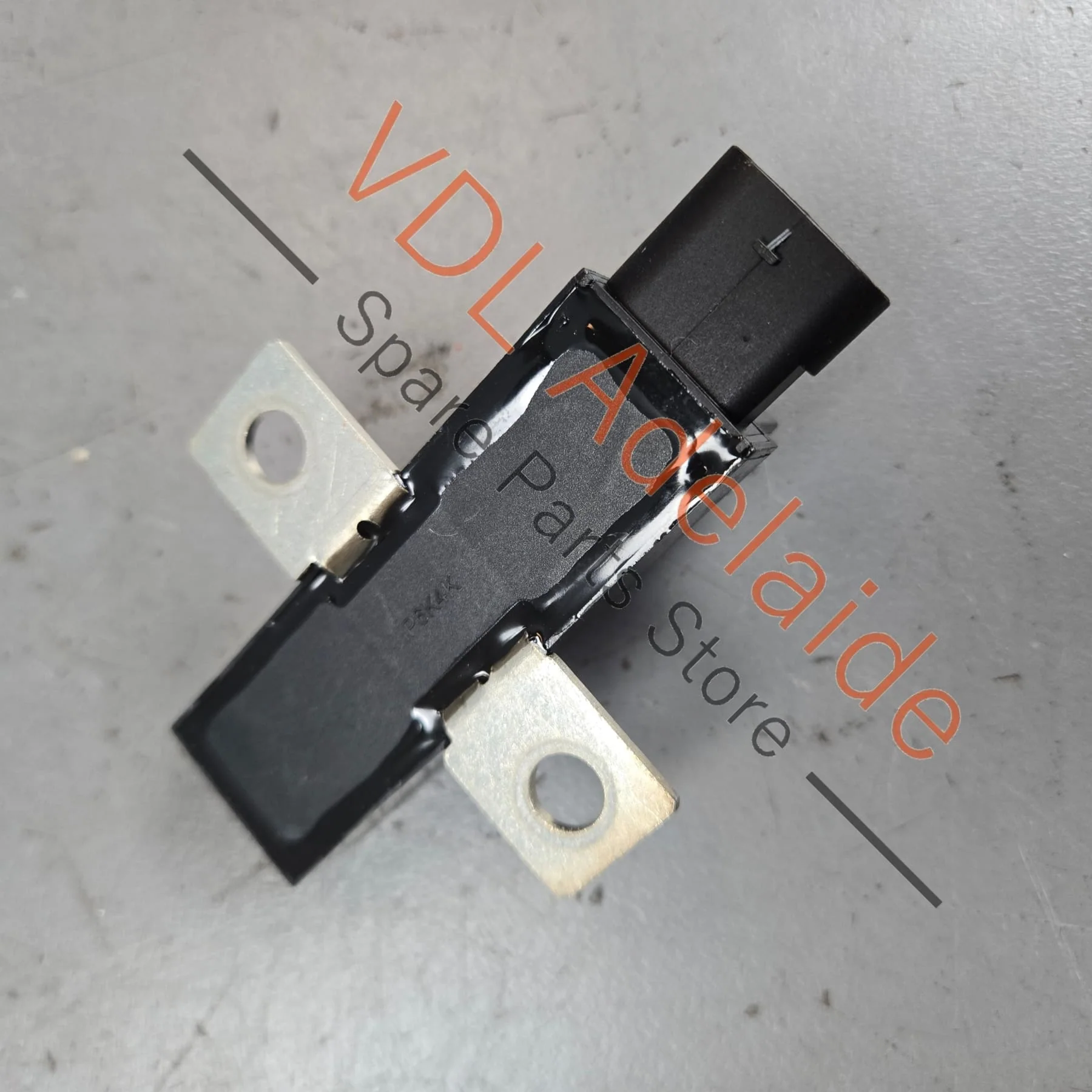 Porsche Panamera Cayenne Battery Isolation Fuse Pyro 99965702090 - Image 2