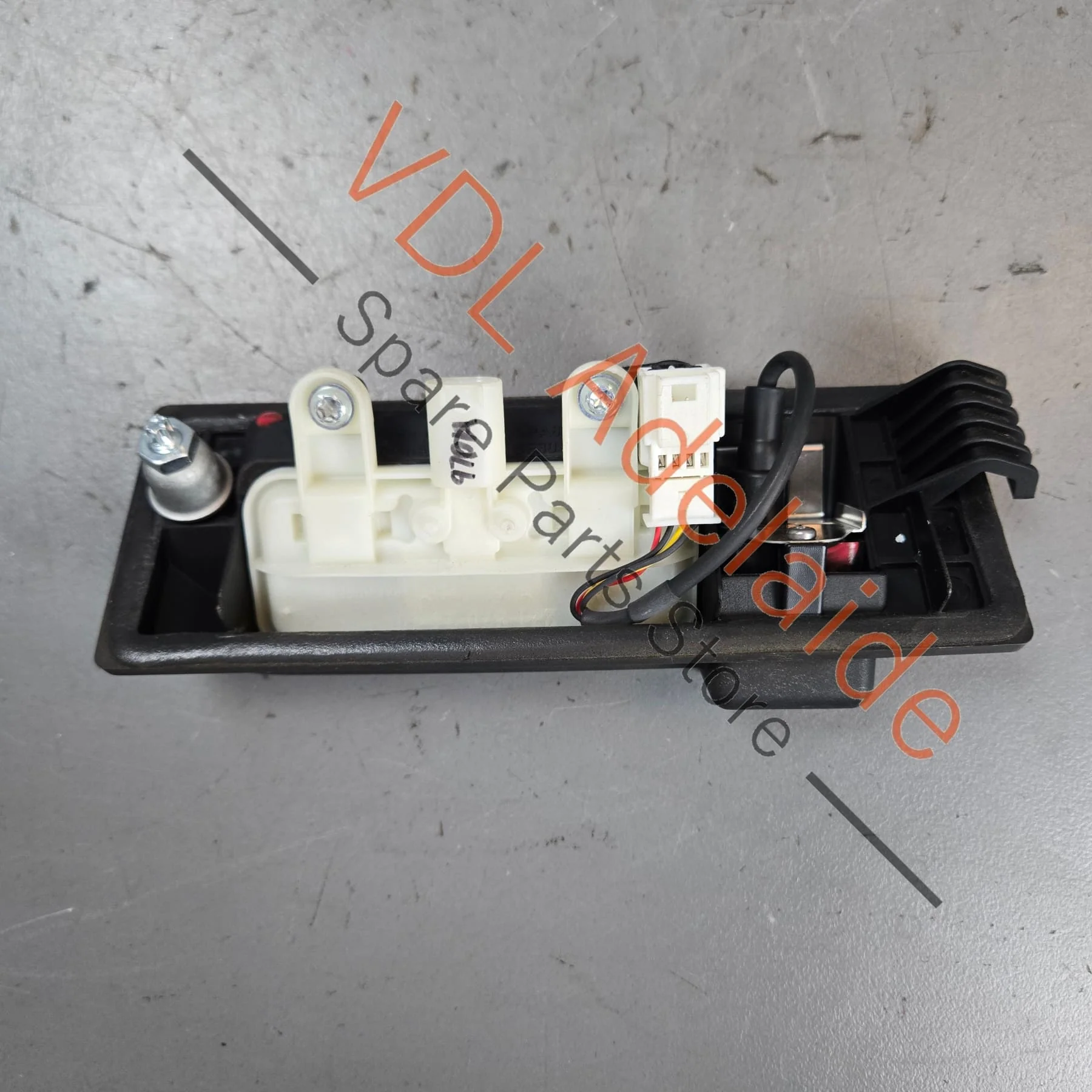 Porsche Panamera Rear Reverse Camera Trunk Button 97061342301 97061342502 1E0 - Image 7