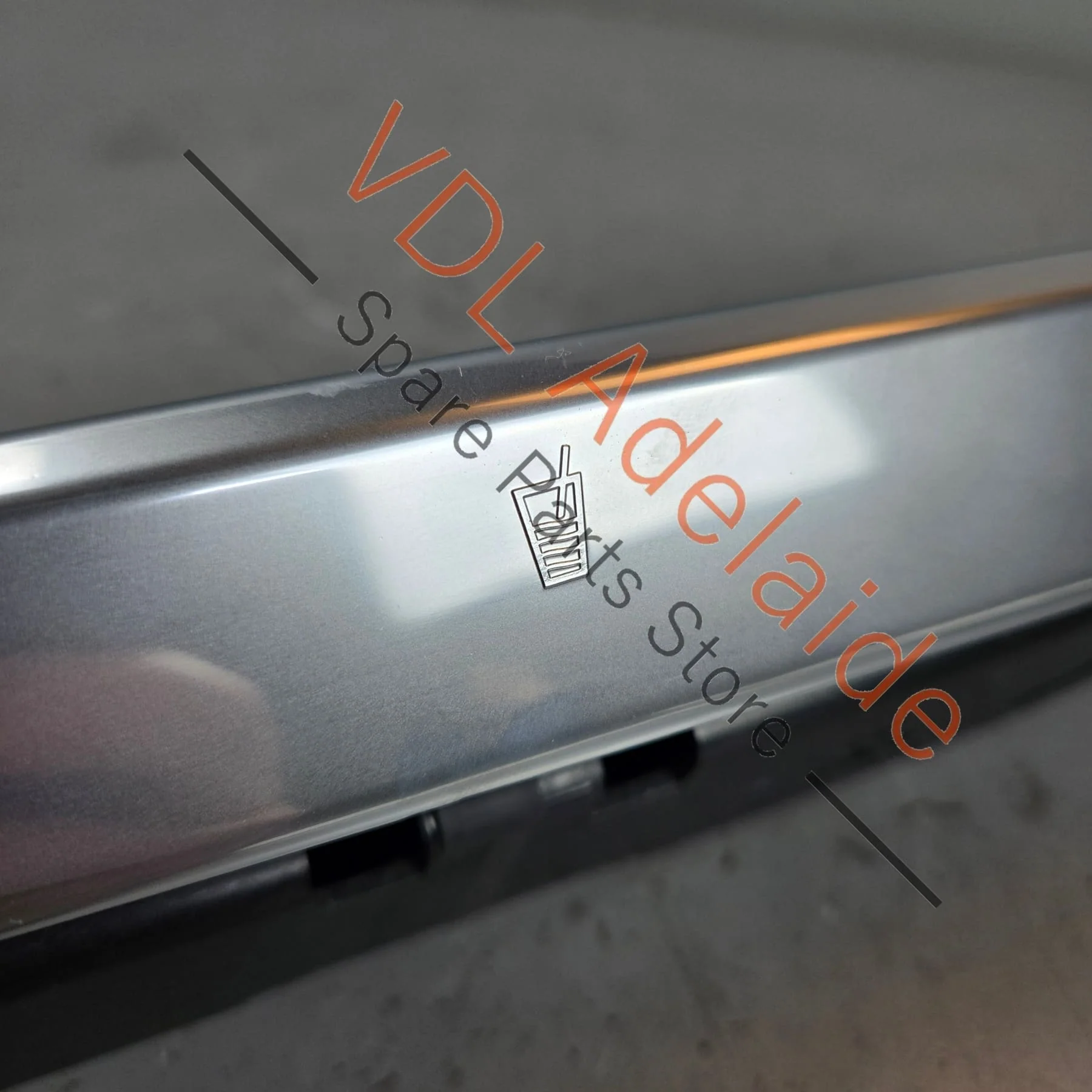 Porsche Panamera Drinks Holder Flip Out Fold Away 97055239300 - Image 3