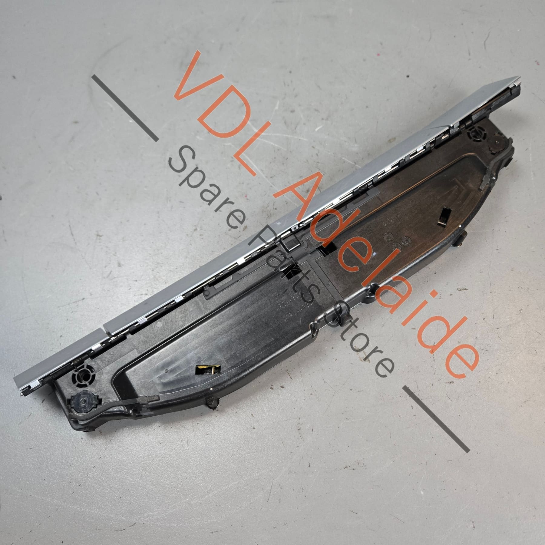 Porsche Panamera Drinks Holder Flip Out Fold Away 97055239300 - Image 8