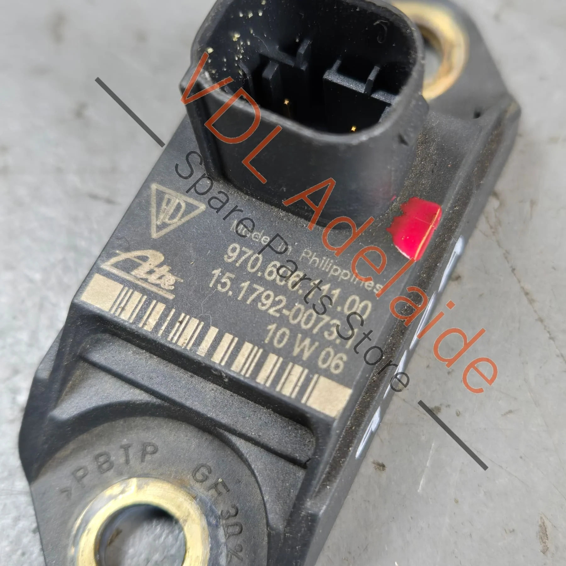 Porsche Panamera 970 Acceleration Sensor 97060611101 - Image 3