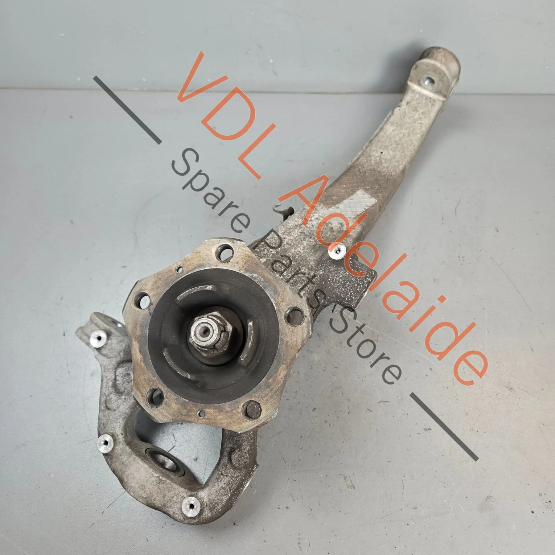 Porsche Panamera 970 Front Right Suspension Hub Bearing Housing 97034115803 97034115804 97034115805