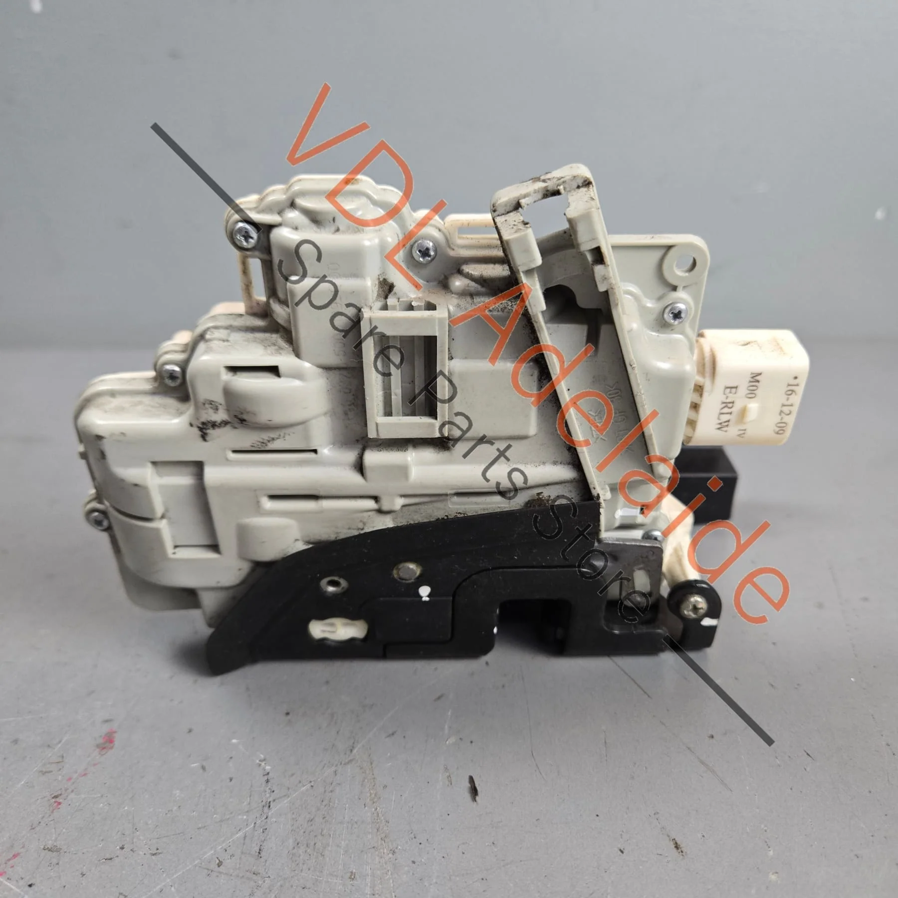 Porsche Panamera 970 Left Front Door Lock 9A783741501 8J2837015A - Image 4