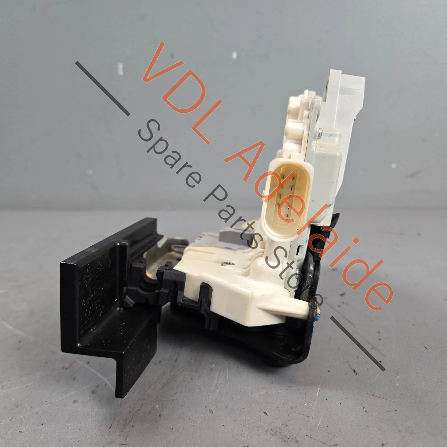 Porsche Panamera 970 Right Front Door Lock 9A783741601 8J2837016A - Image 2
