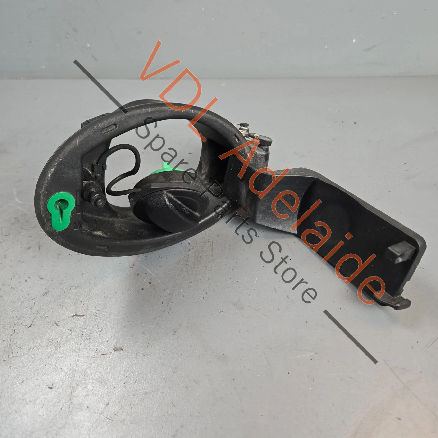 Porsche Panamera 970 Fuel Filler Lid Cap Flap Backing 97050419406 - Image 2