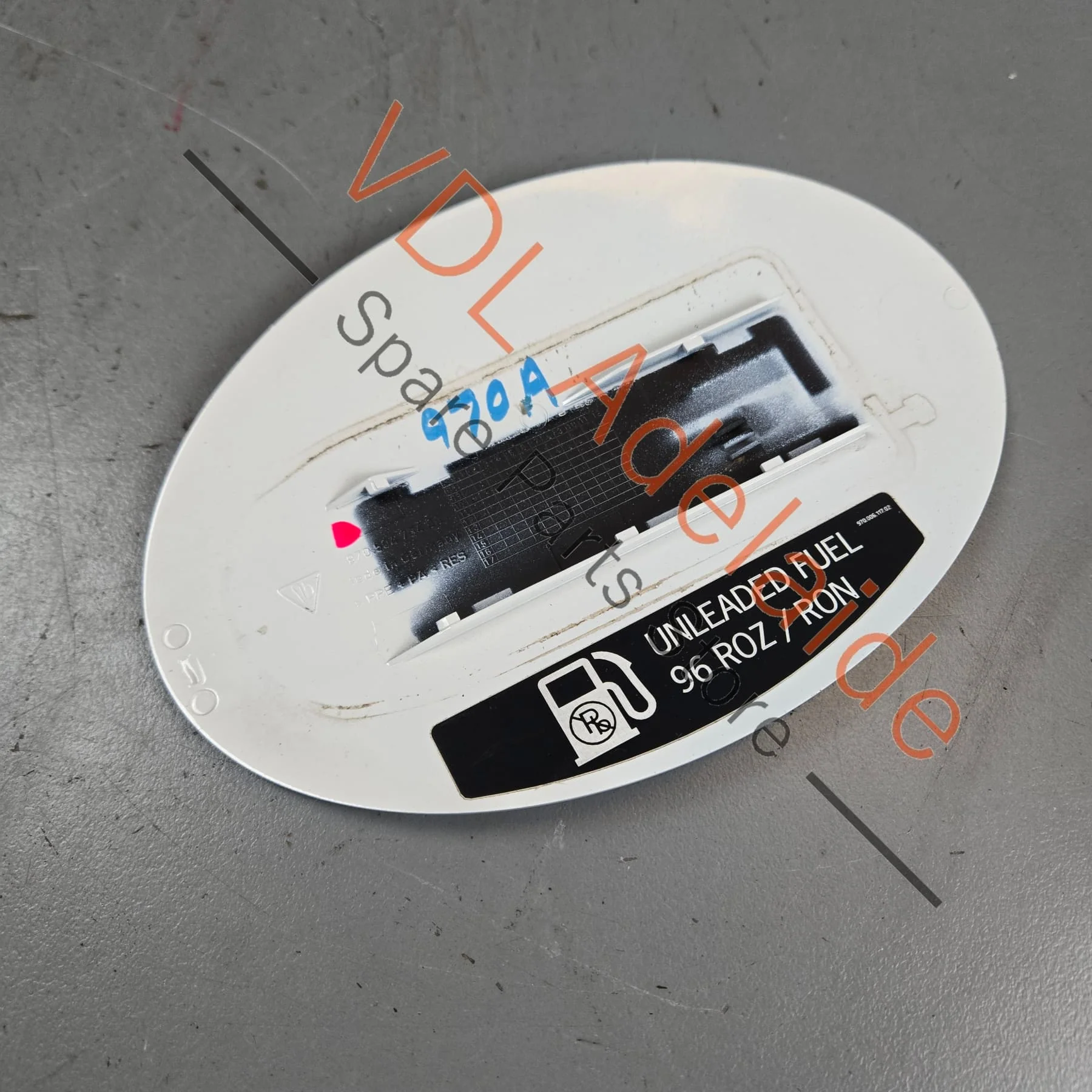 Porsche Panamera 970 Fuel Filler Flap Lid Cover 97050479400 G2X - Image 2