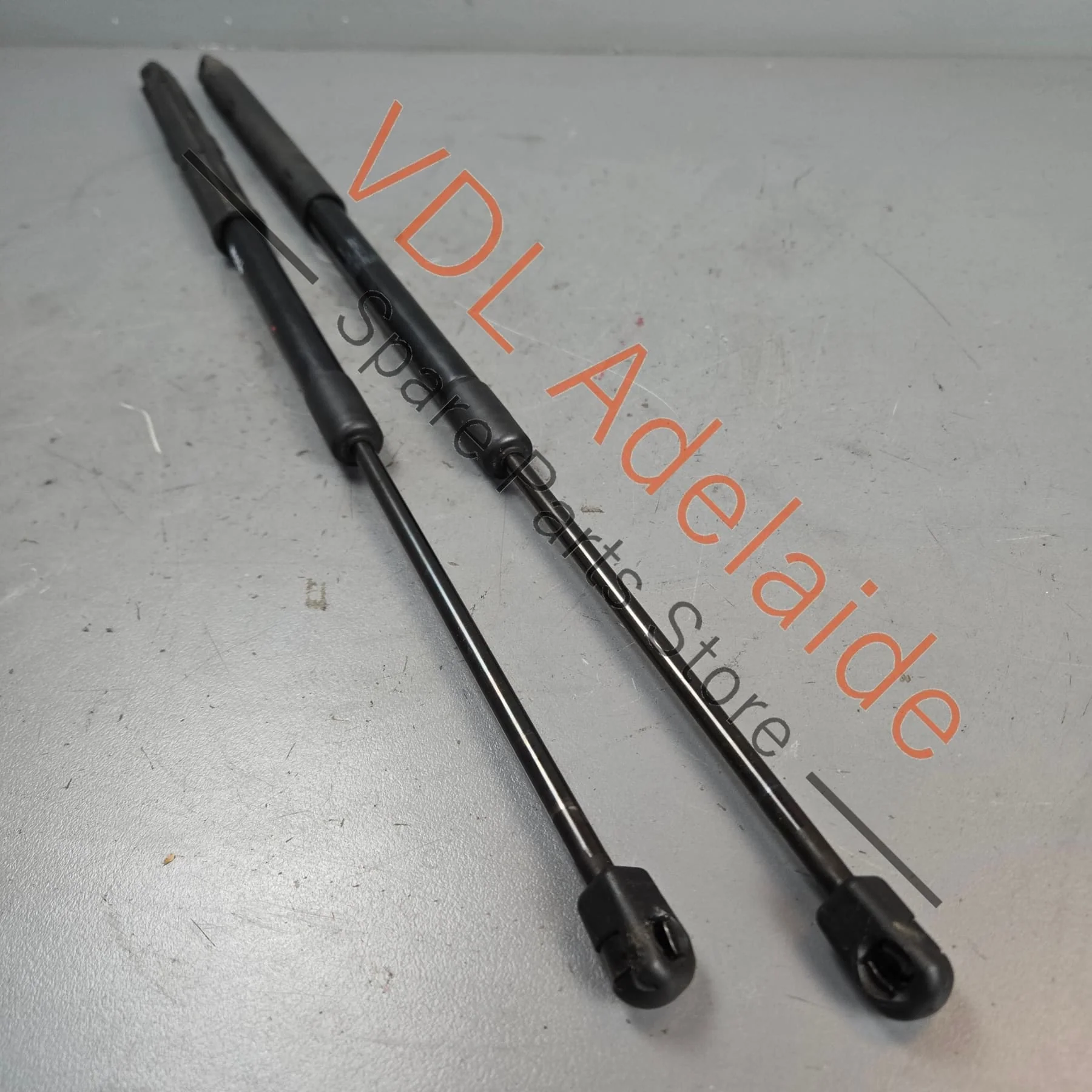 Porsche Panamera 970 Bonnet Gas Strut Set L&R 97051157100 97051157200