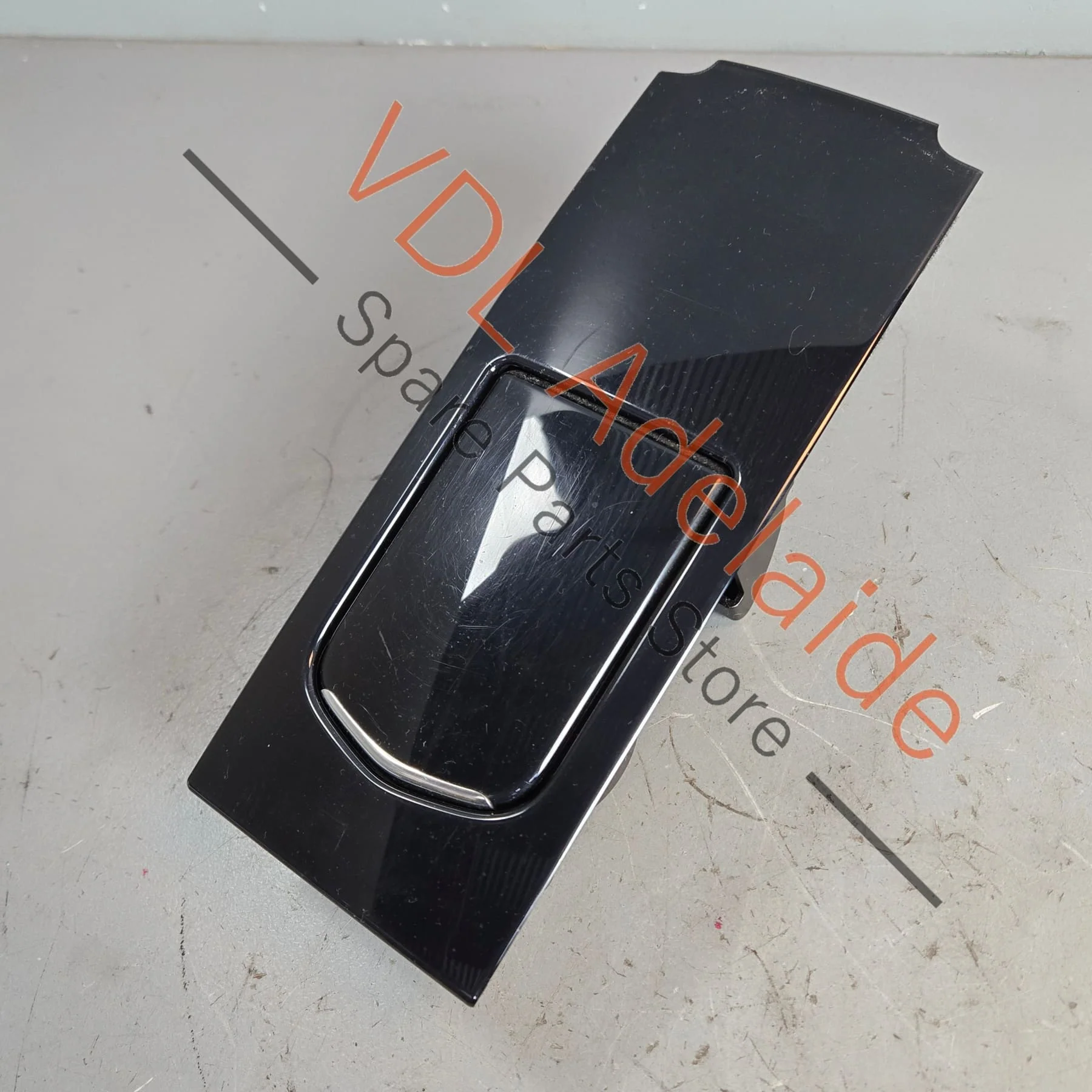 Porsche Panamera 970 Rear Seat Storage Drinks Compartment 97055345100 A61 Piano Black