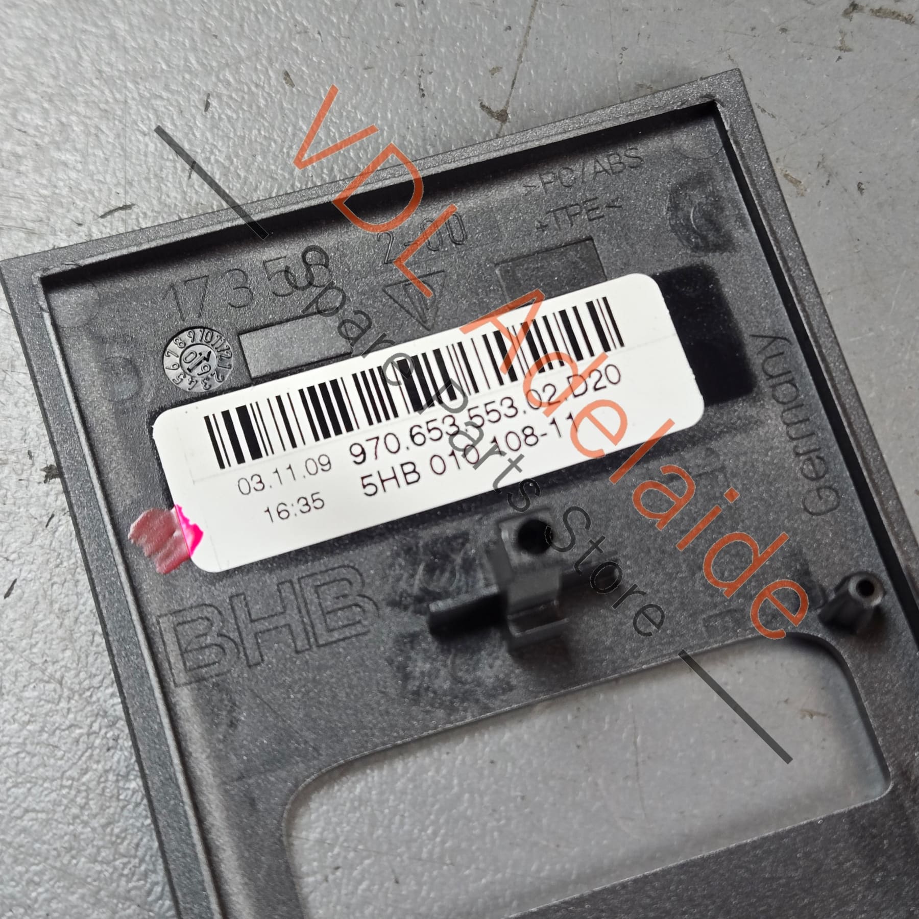 Porsche Panamera 970 Rear Control Panel Trim Interior Silver 97065355302 D20 - Image 4