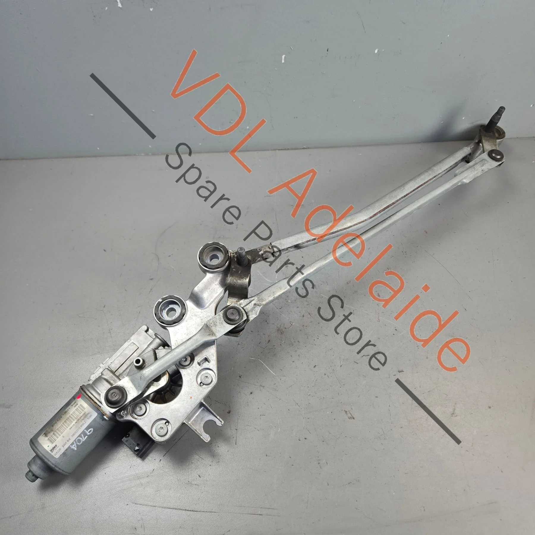 Porsche Panamera 970 Windscreen Wiper Motor Assembly 97062410601 - Image 2