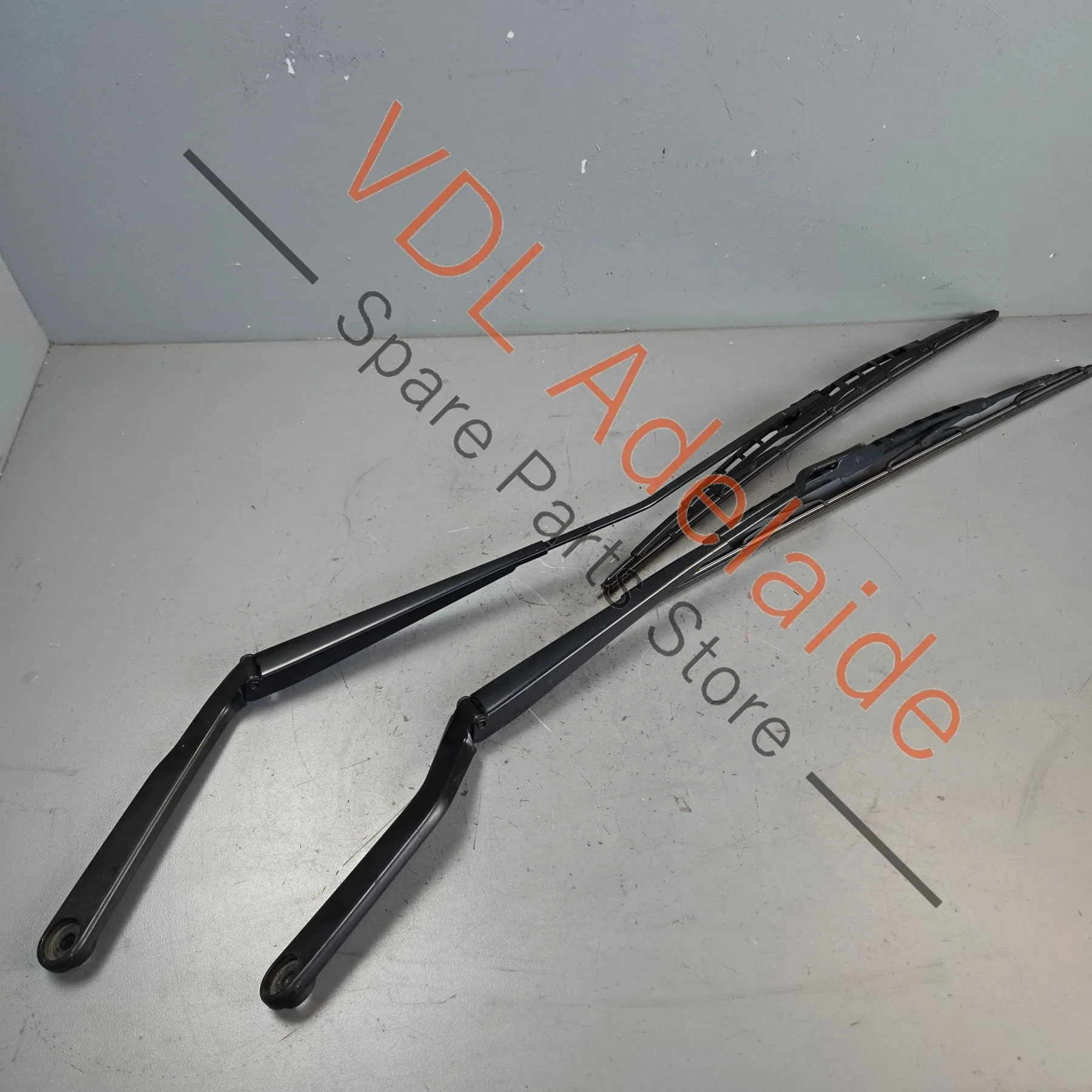 Porsche Panamera 970 Windscreen Wiper Arm Set 97062802801 97062803001 - Image 2