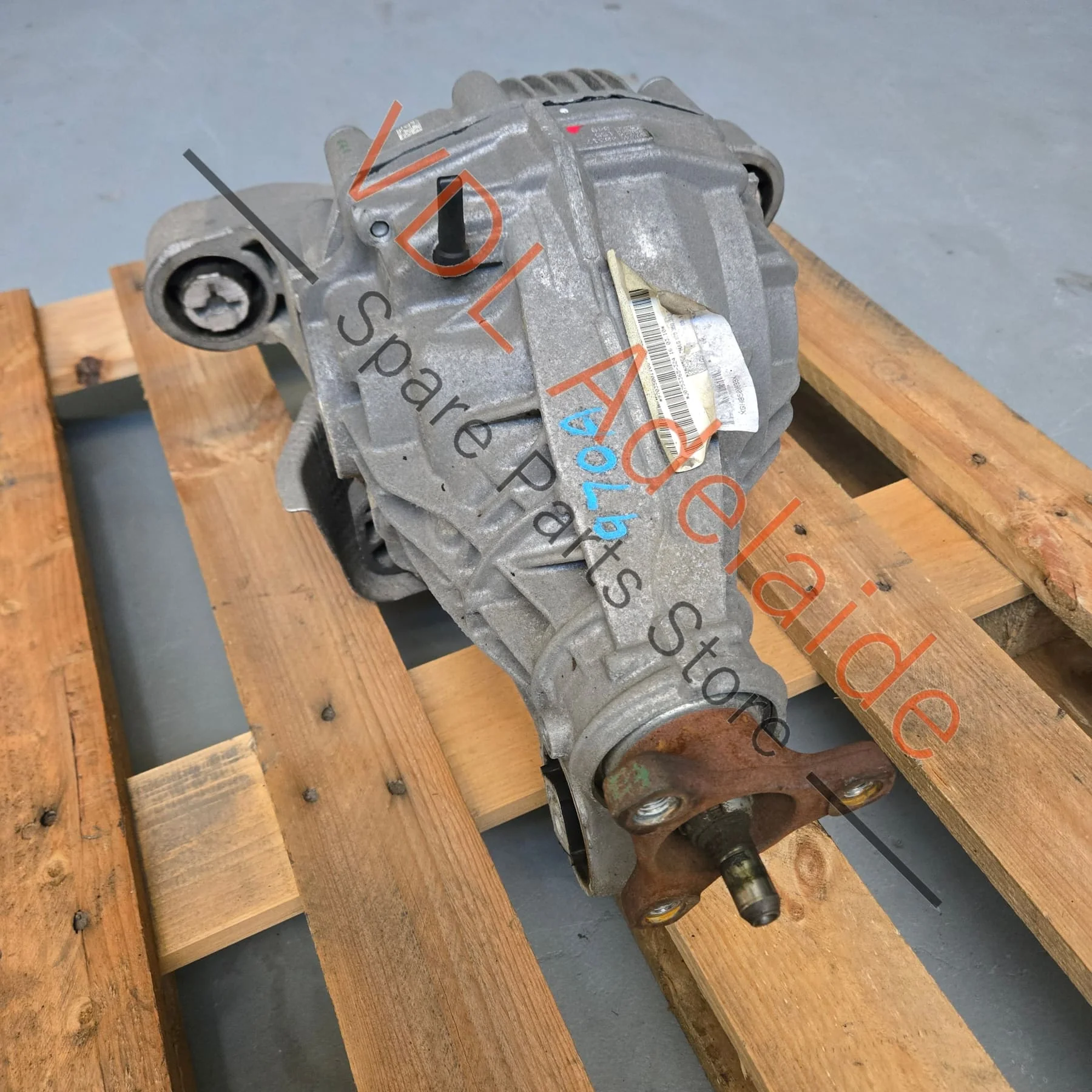 Porsche Panamera 970 Rear Differential Diff 97035001107 97035001106 - Image 2