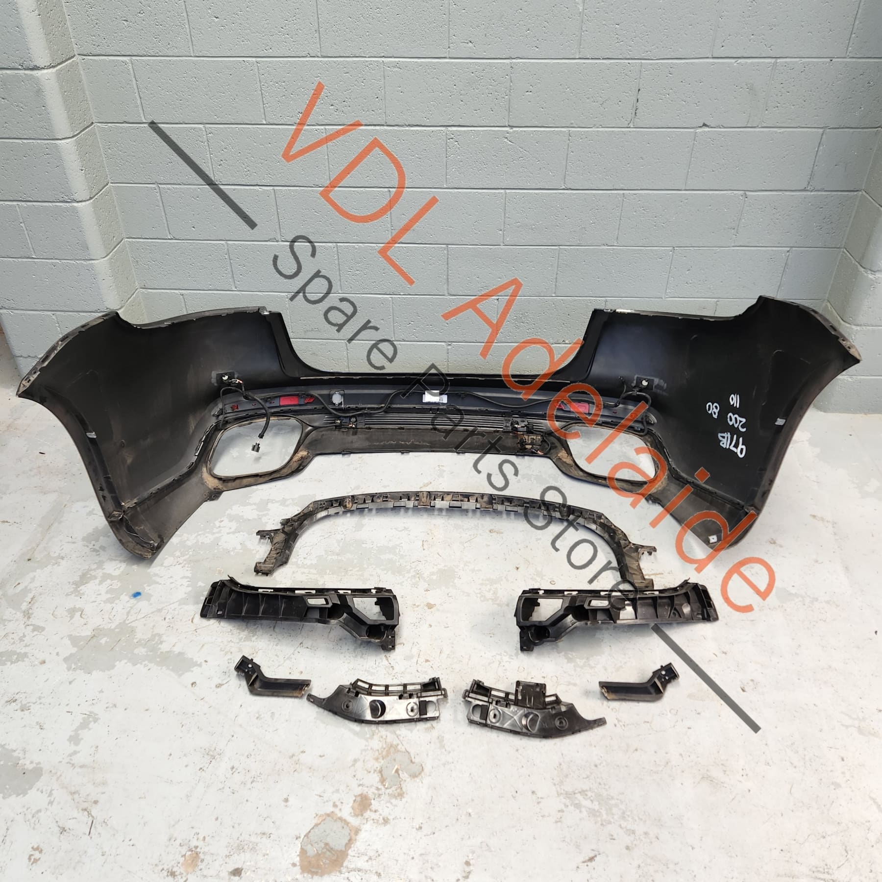 Porsche Panamera 971 2017-2020 Rear Bumper Cover, Diffuser & Mounting Brackets Assembly - Image 4