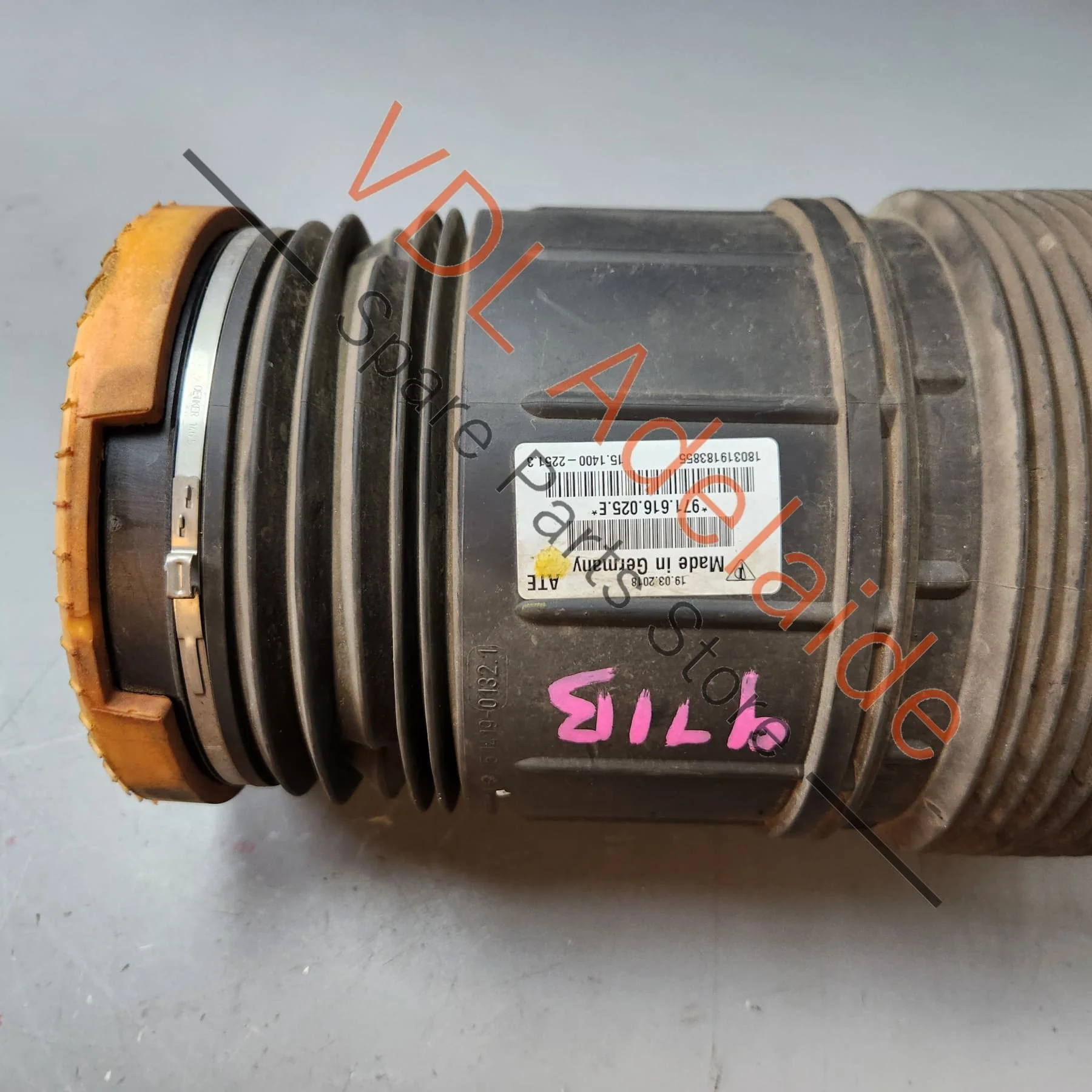 Porsche Panamera 971 Rear Suspension Airbag Air Spring Left 971616025C 971616025H - Image 4
