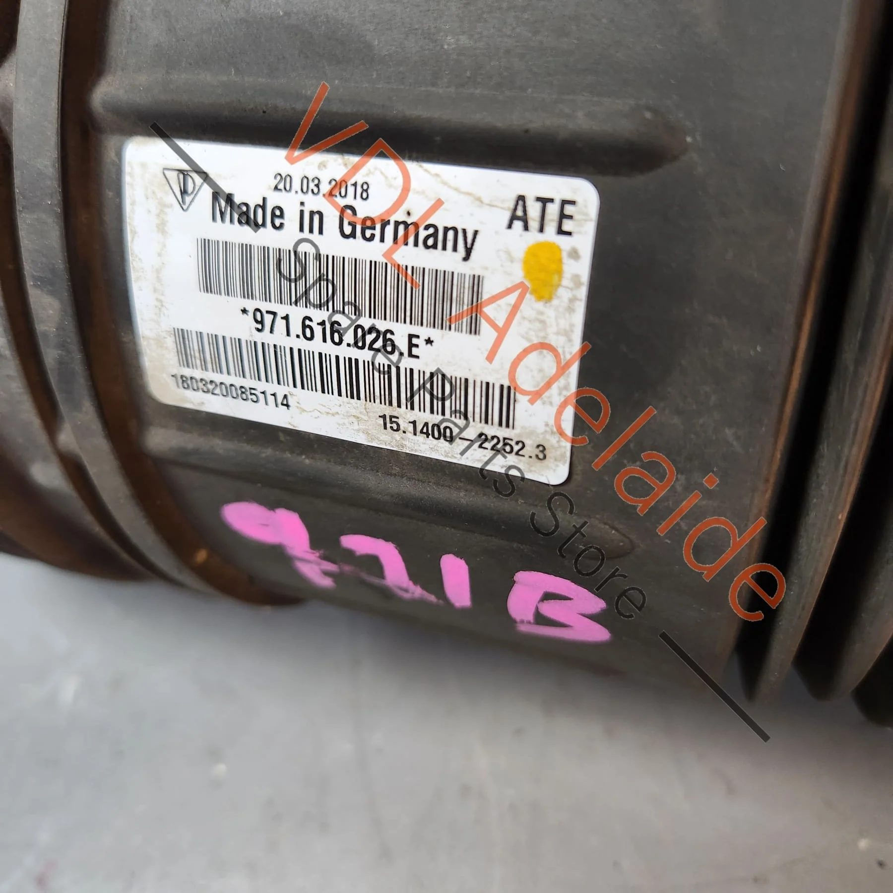 Porsche Panamera 971 Rear Suspension Airbag Air Spring Right 971616026C 971616026H - Image 3